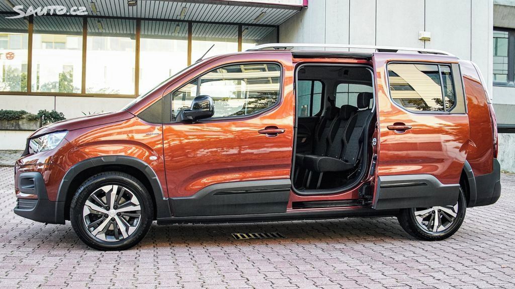 Peugeot Rifter, 1.5 BlueHDI LONG GTLine - fotka 6