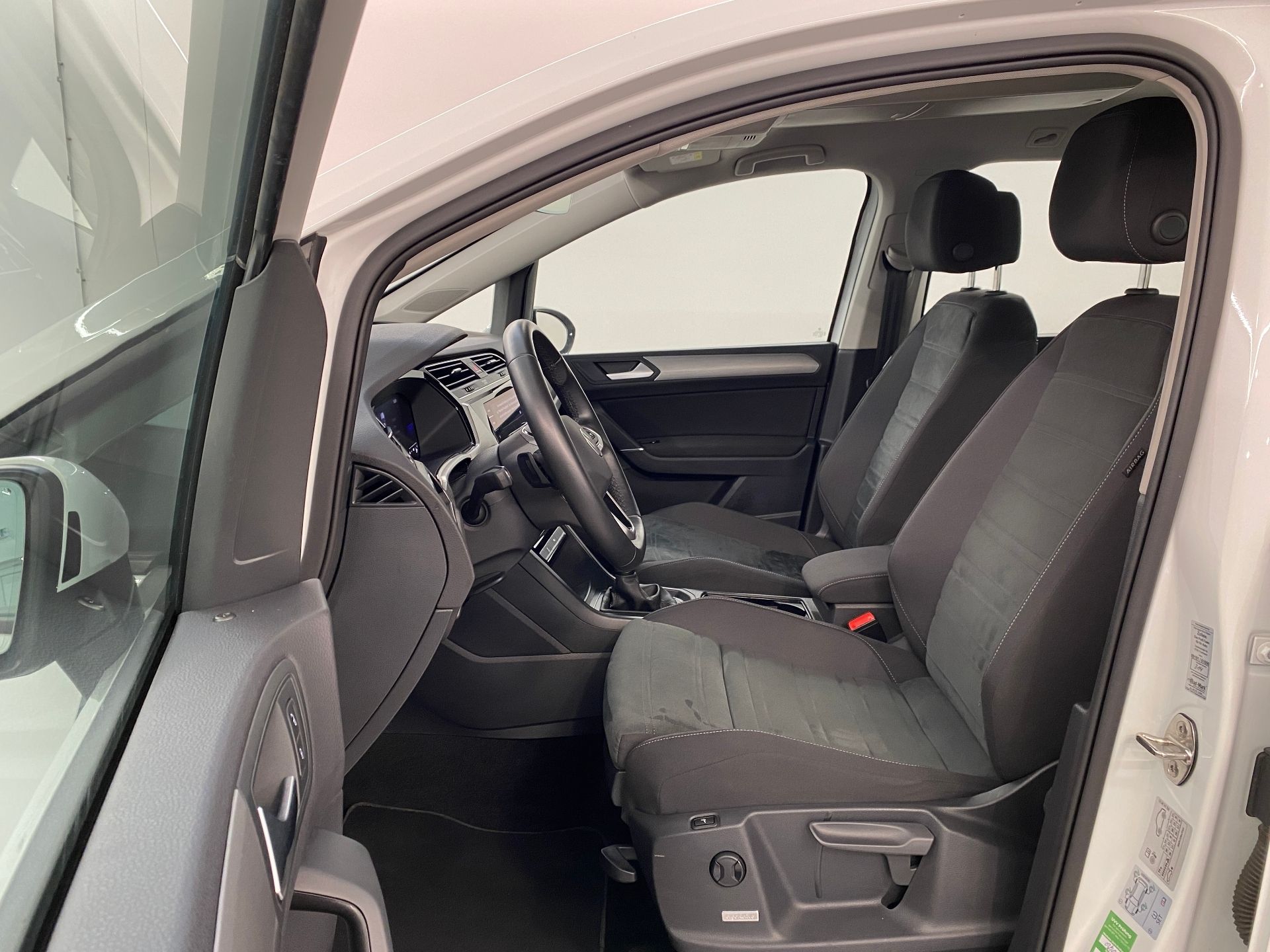 Volkswagen Touran, 2.0 TDI DSG 110kW - fotka 5