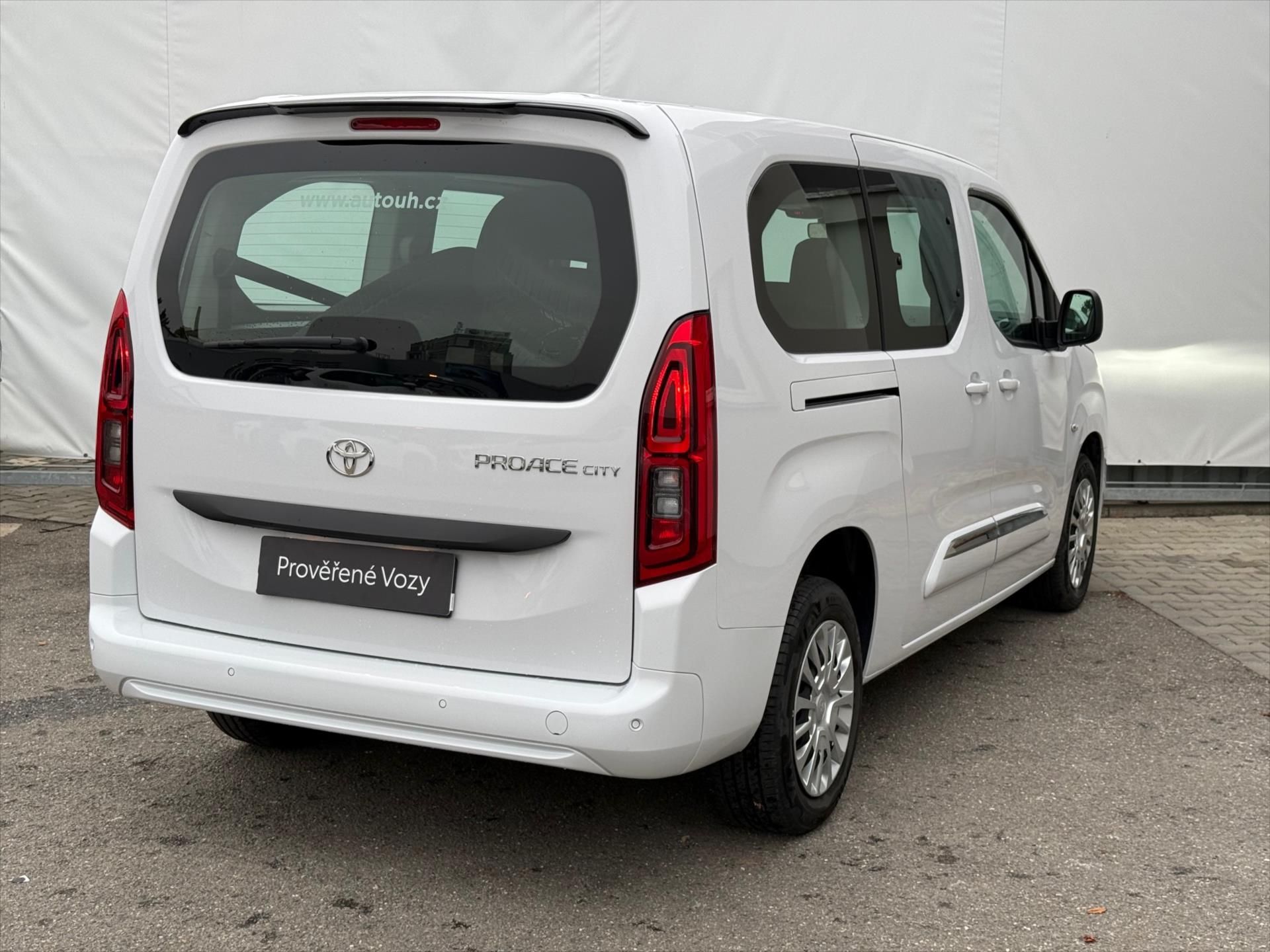 Toyota Proace City Verso, 1,5 Business 7S Tailgate - fotka 4