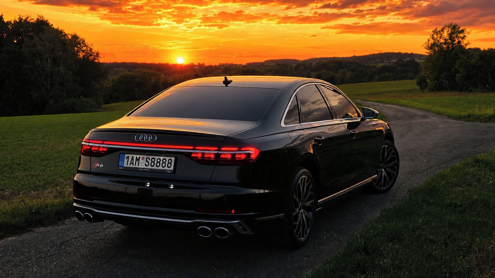 Audi S8, CARBON CERAMIC,ZÁRUKA,PPF,ČR - fotka 3