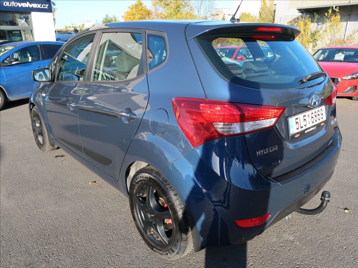 Hyundai ix20, 1,6 CVVT,92kW,1majČR,Serv.kn. - fotka 4