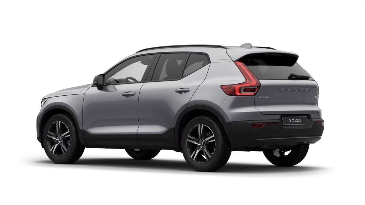 Volvo XC40, 2,0 B3 Mild Hybrid  Plus - fotka 2