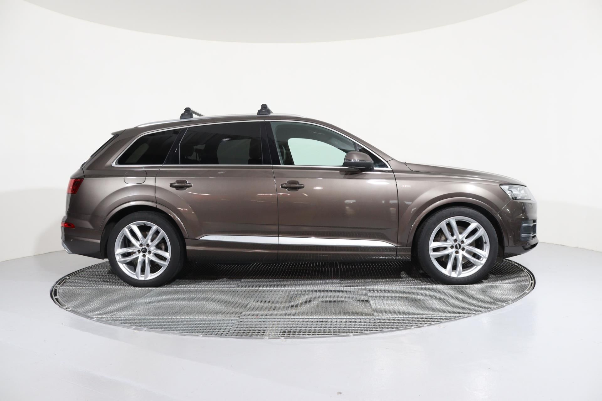 Audi Q7, 3.0 TDI quattro tiptronic/ TAŽ - fotka 3