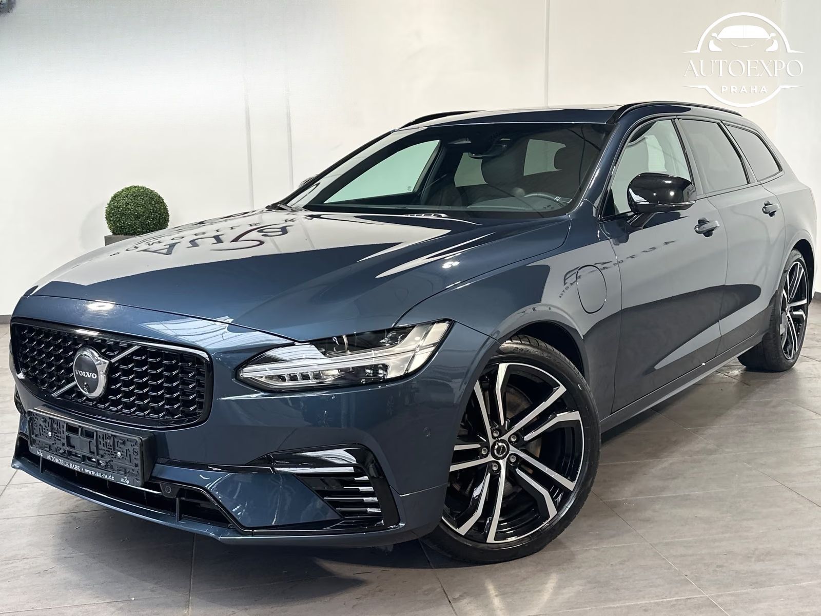Volvo V90, T6 Recharge*AWD*Plus Dark
