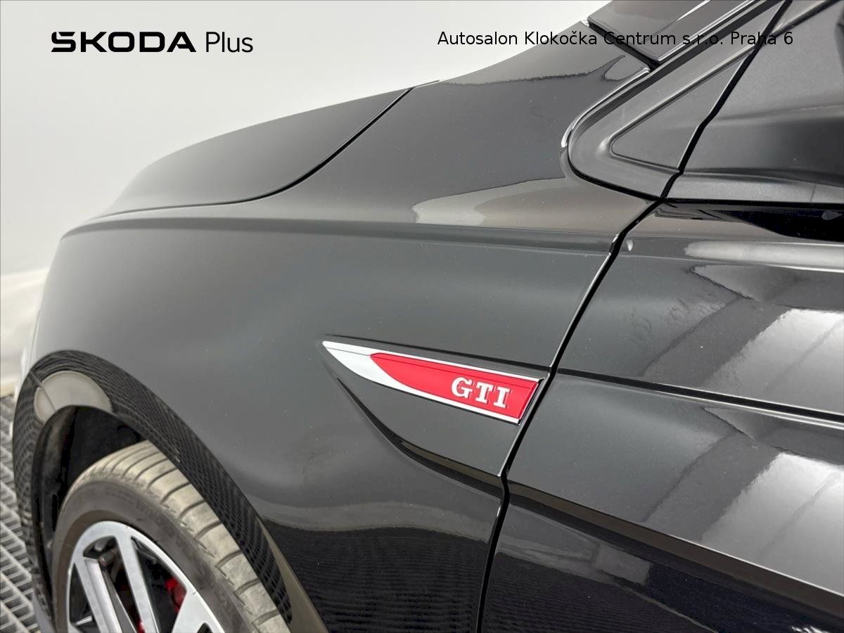 Volkswagen Polo, TSI147 kW GTI  DSG - fotka 5