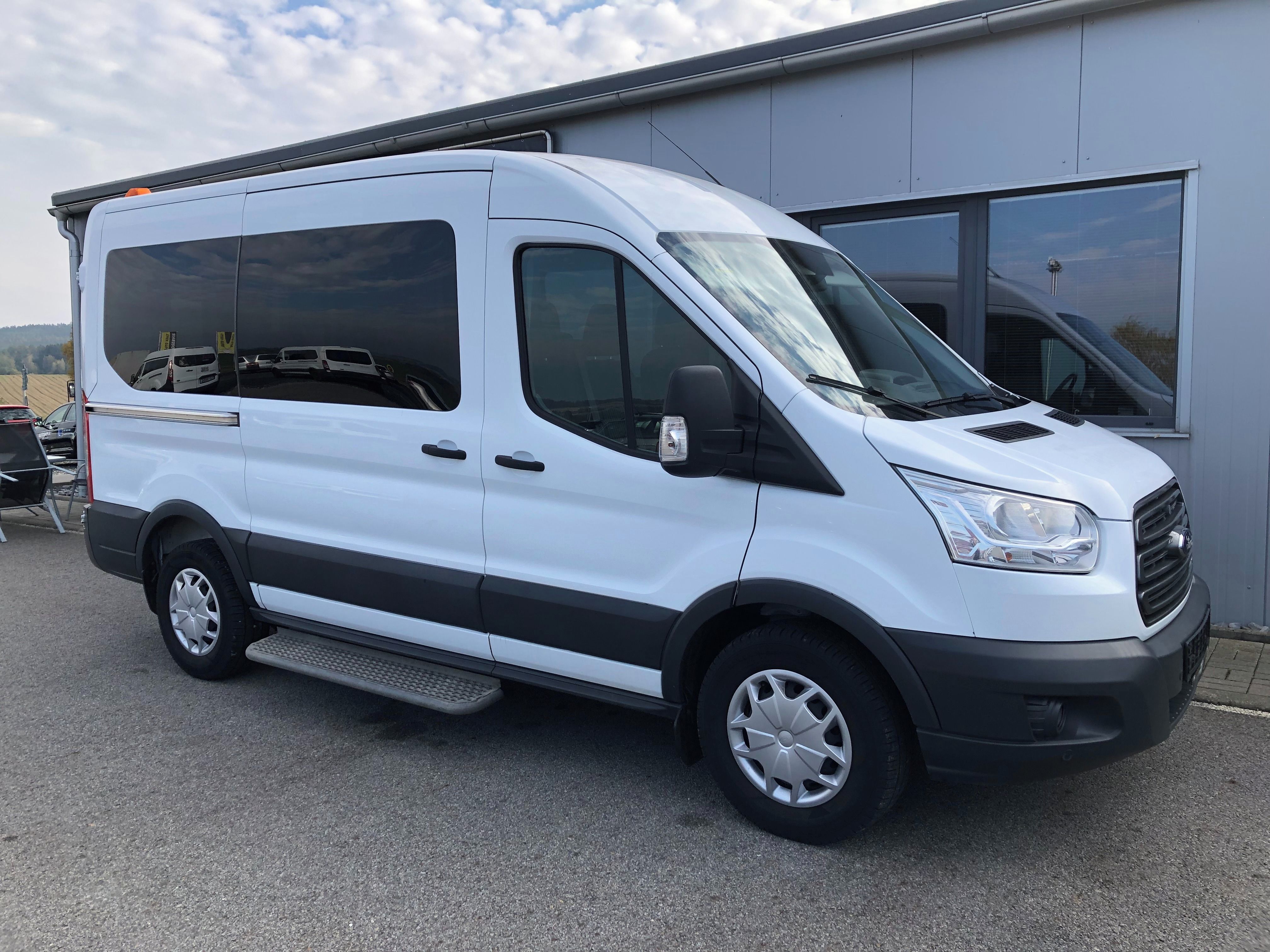 Ford Transit, 2,0TDCI L2H2 9míst - fotka 2