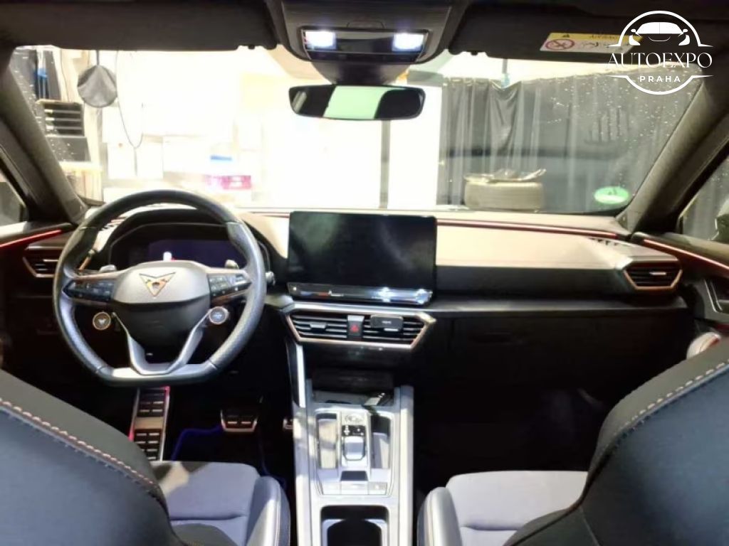 Cupra Formentor, 2.0TSI VZ 4Drive 228KW - fotka 4