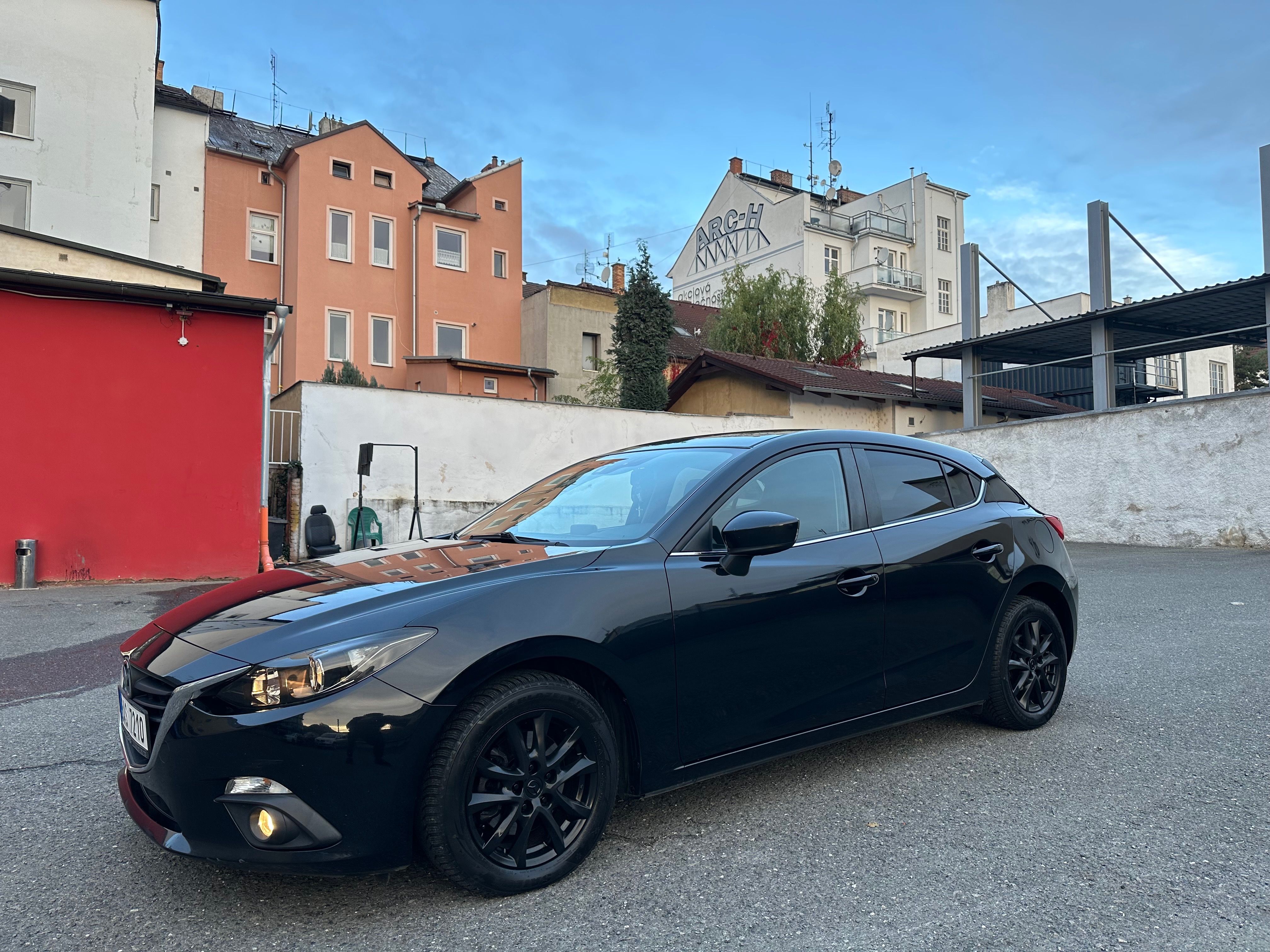Mazda 3, 2.2D Skyactiv 110Kw - fotka 6