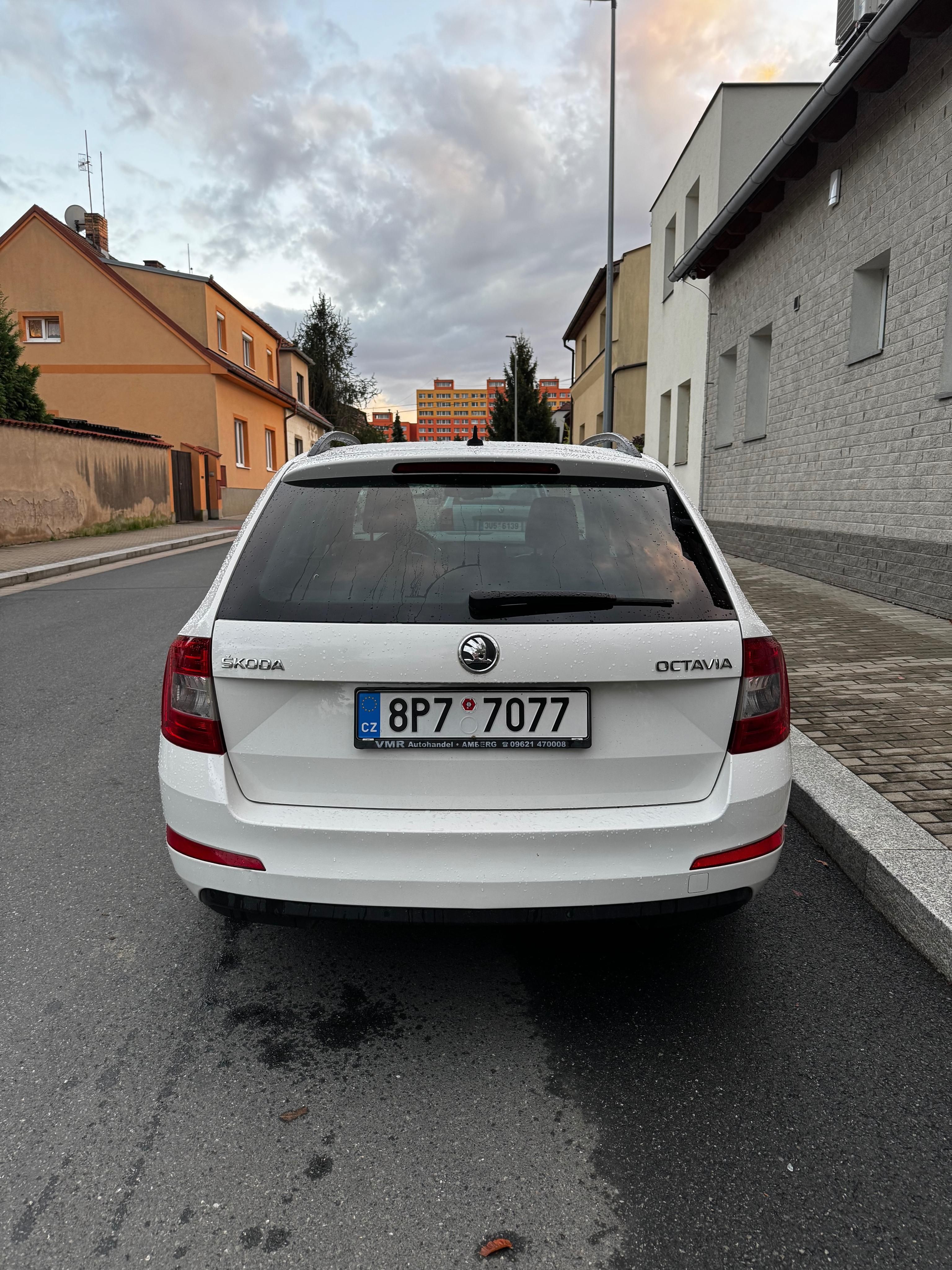 Škoda Octavia, Škoda Octavia 3, 2.0 TDI, DSG - fotka 3