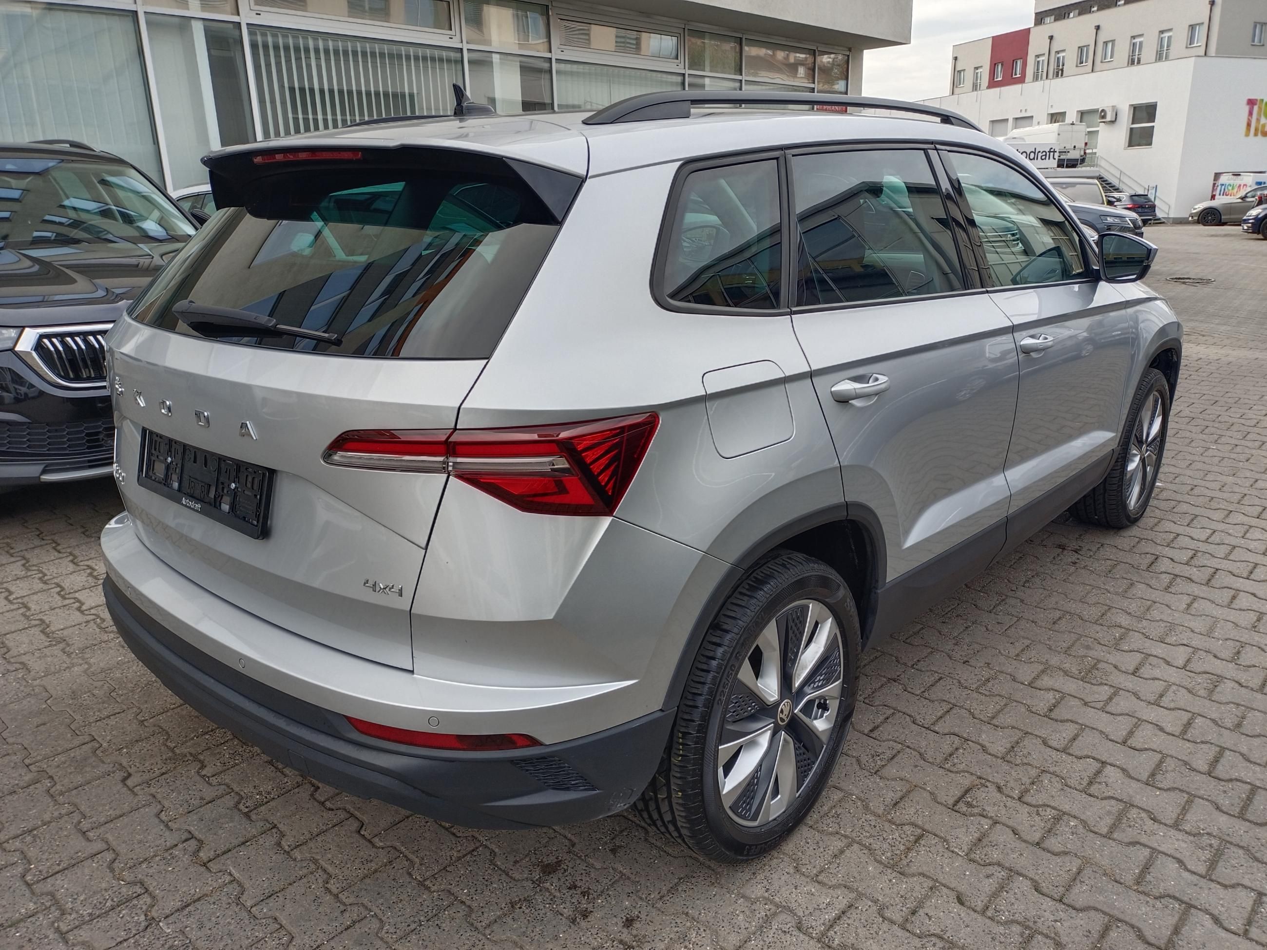 Škoda Karoq, 2.0 TDI 110kW 4x4 DSG / Tažné - fotka 6