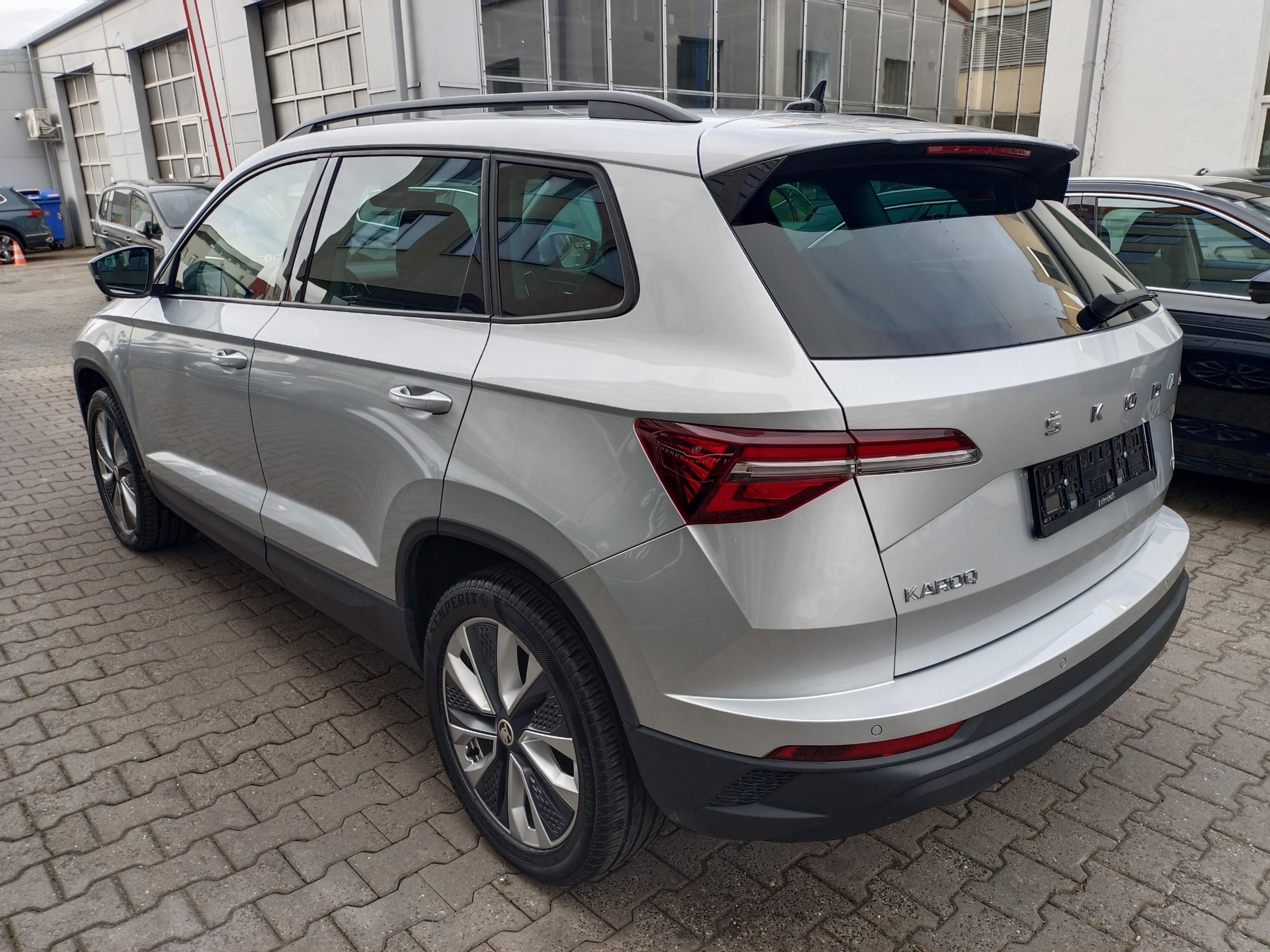 Škoda Karoq, 2.0 TDI 110kW 4x4 DSG / Tažné - fotka 4