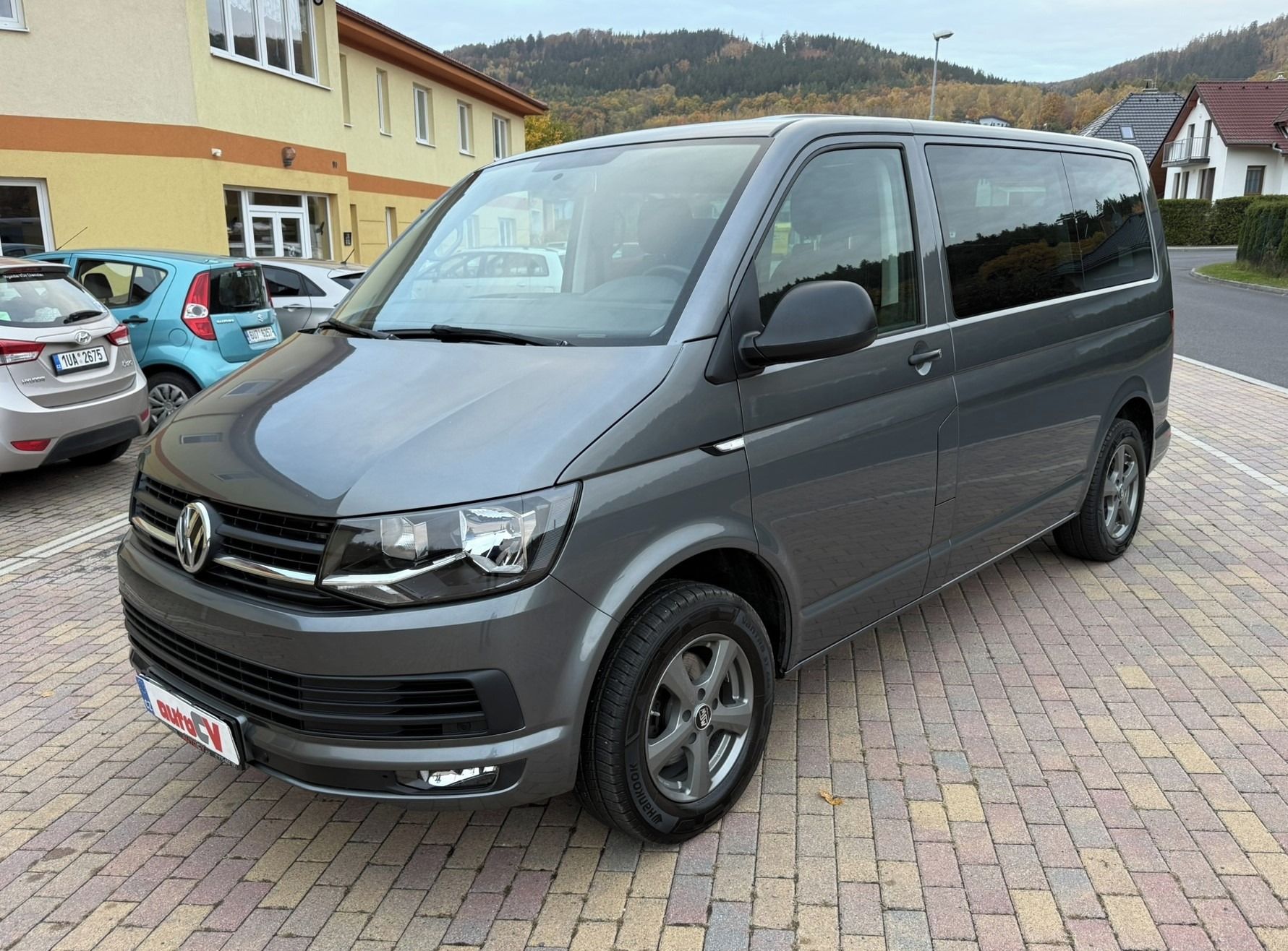 Volkswagen Multivan, T6 2.0 TDI 110kW 7 MÍST - fotka 2