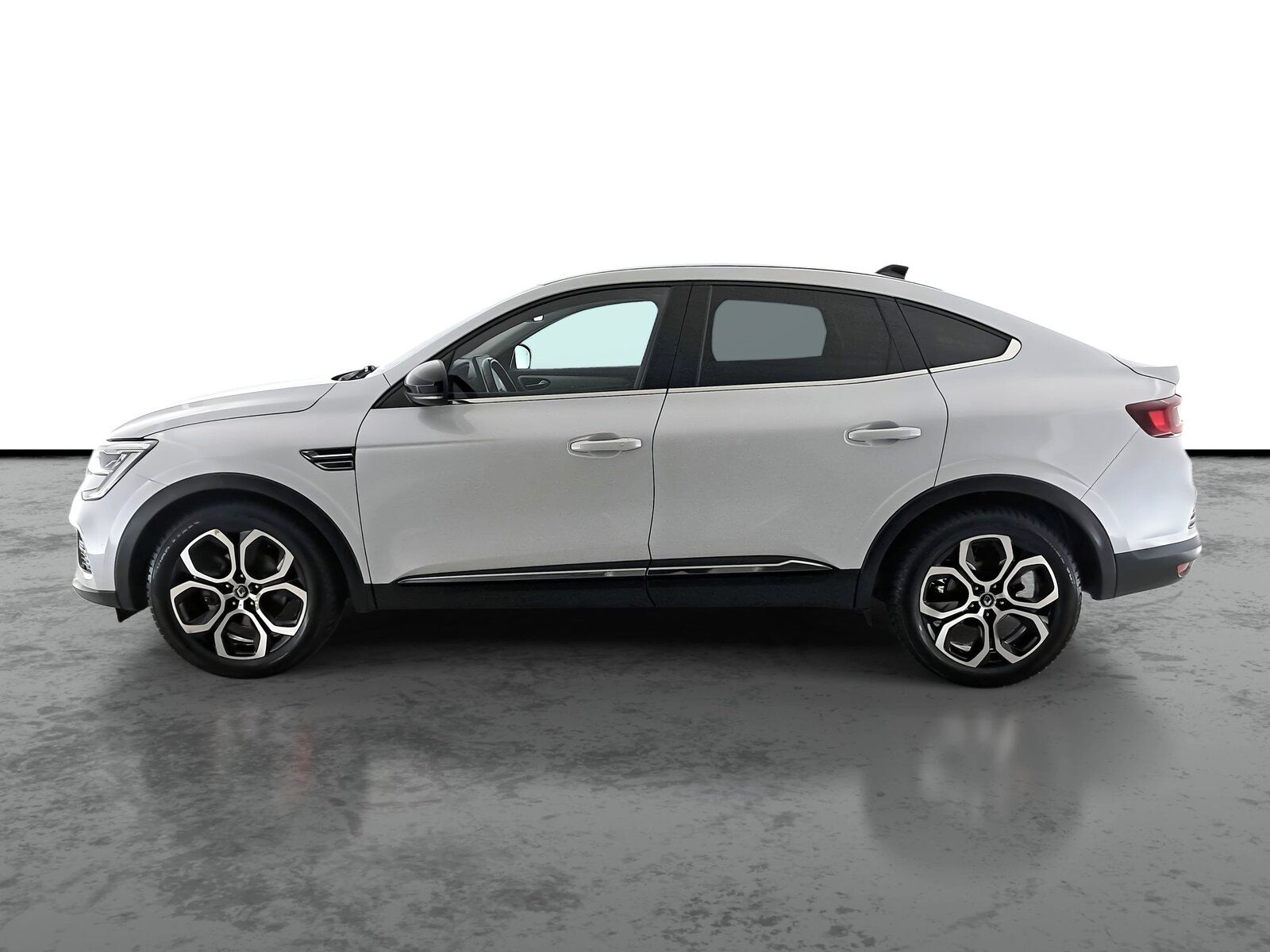 Renault Arkana, E-Tech, Automat, ČR,1.maj - fotka 3