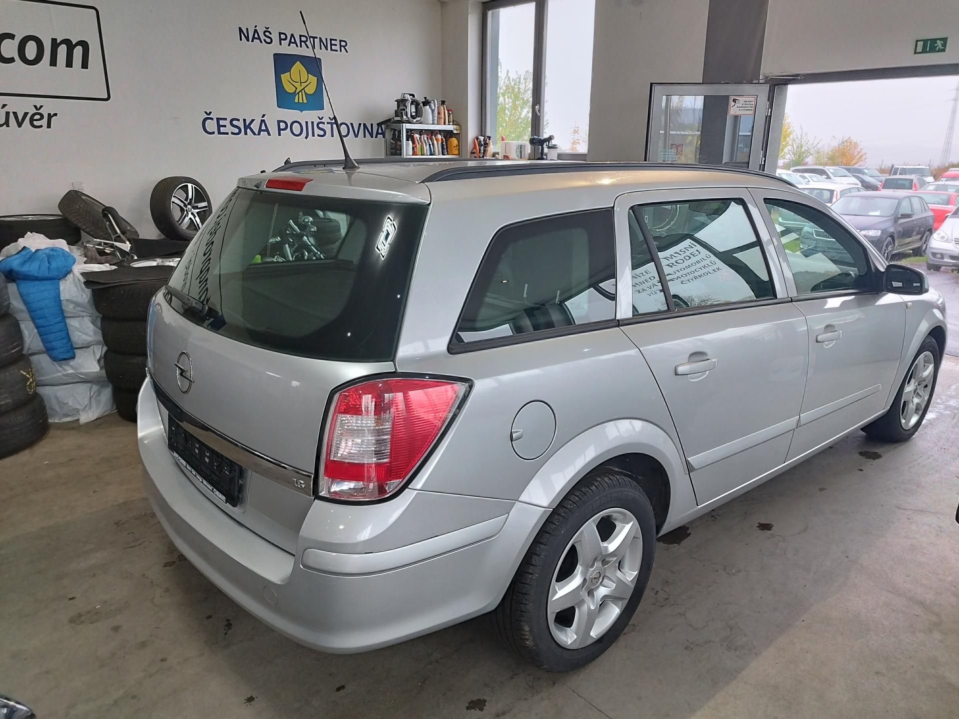 Opel Astra, 1.6i,85kW,KLIM. - fotka 6