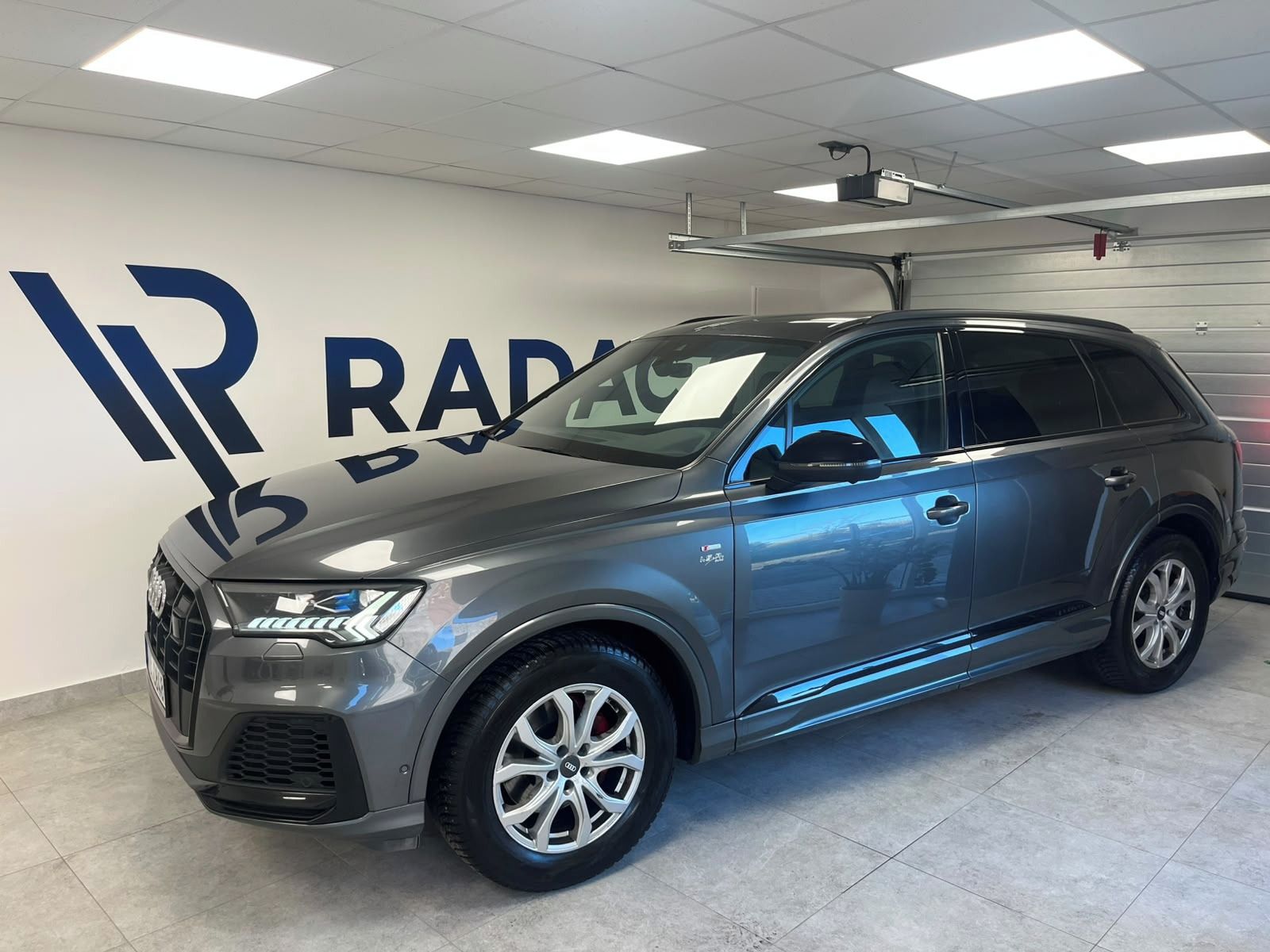 Audi Q7, 3.0 TDI Quattro 210Kw S-line - fotka 5