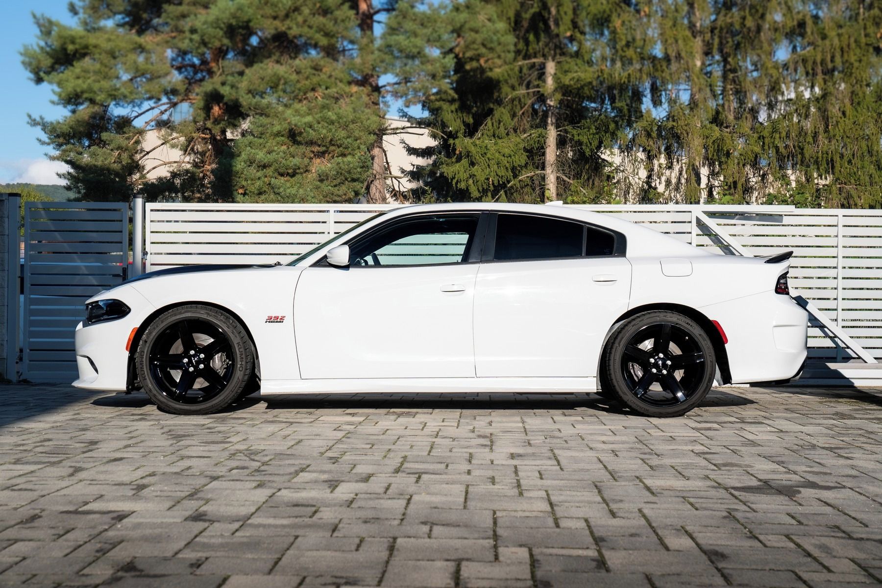 Dodge Charger, 6.4L V8 Scat Pack 2019 DPH - fotka 4