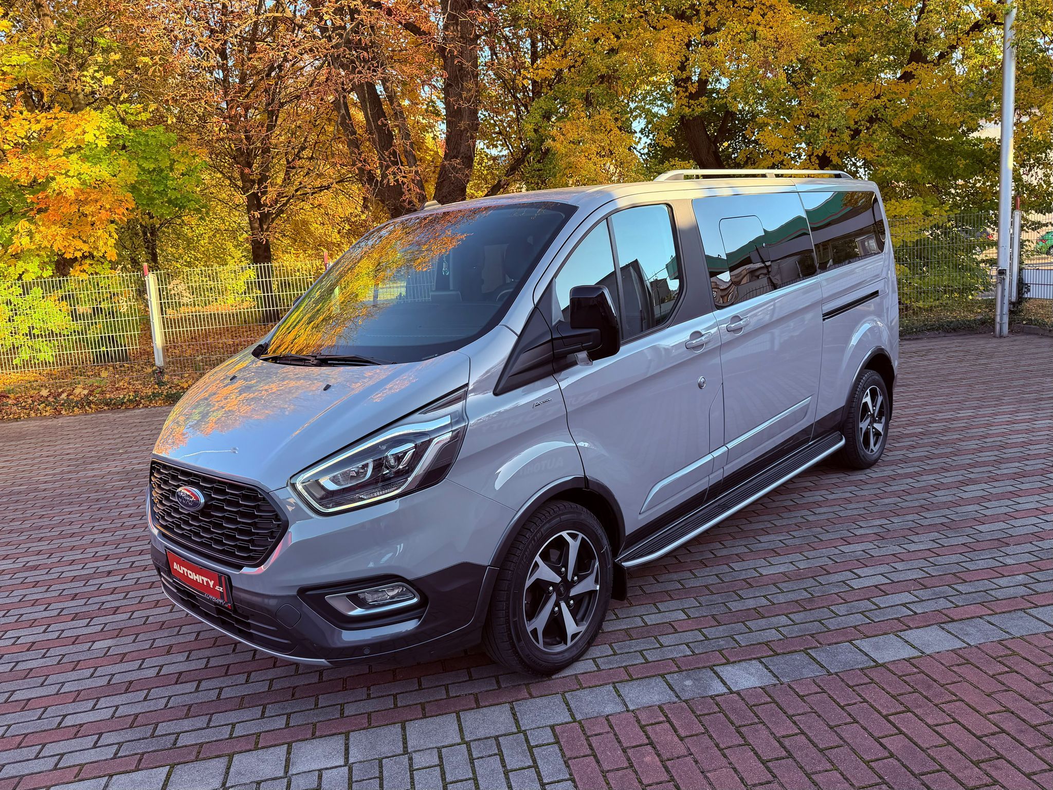 Ford Tourneo Custom, 2.0 EcoBlue Titanium L2, ČR, 8