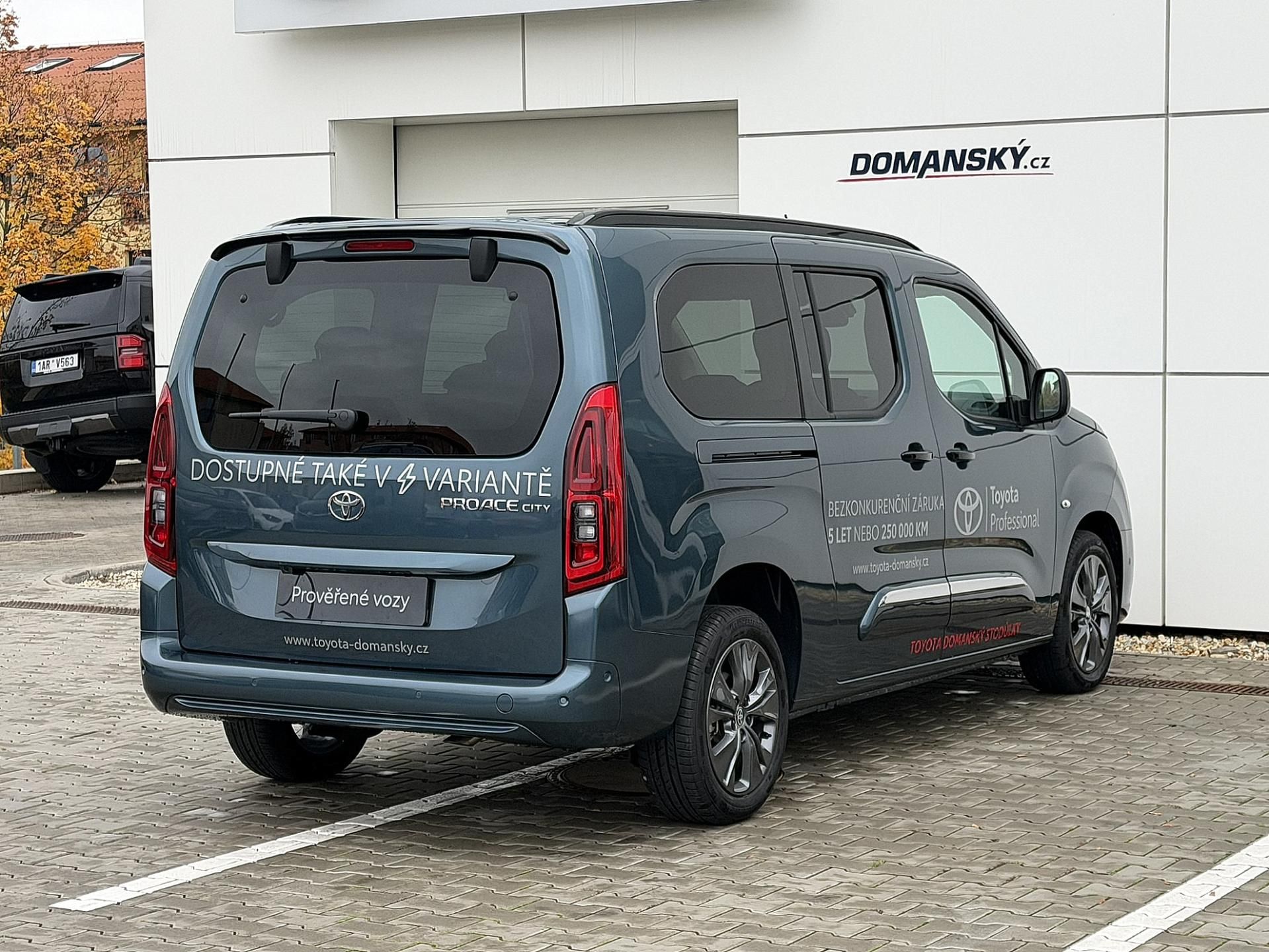 Toyota Proace City Verso, LONG VIP 1,5D 130k AT 7 MÍST - fotka 4