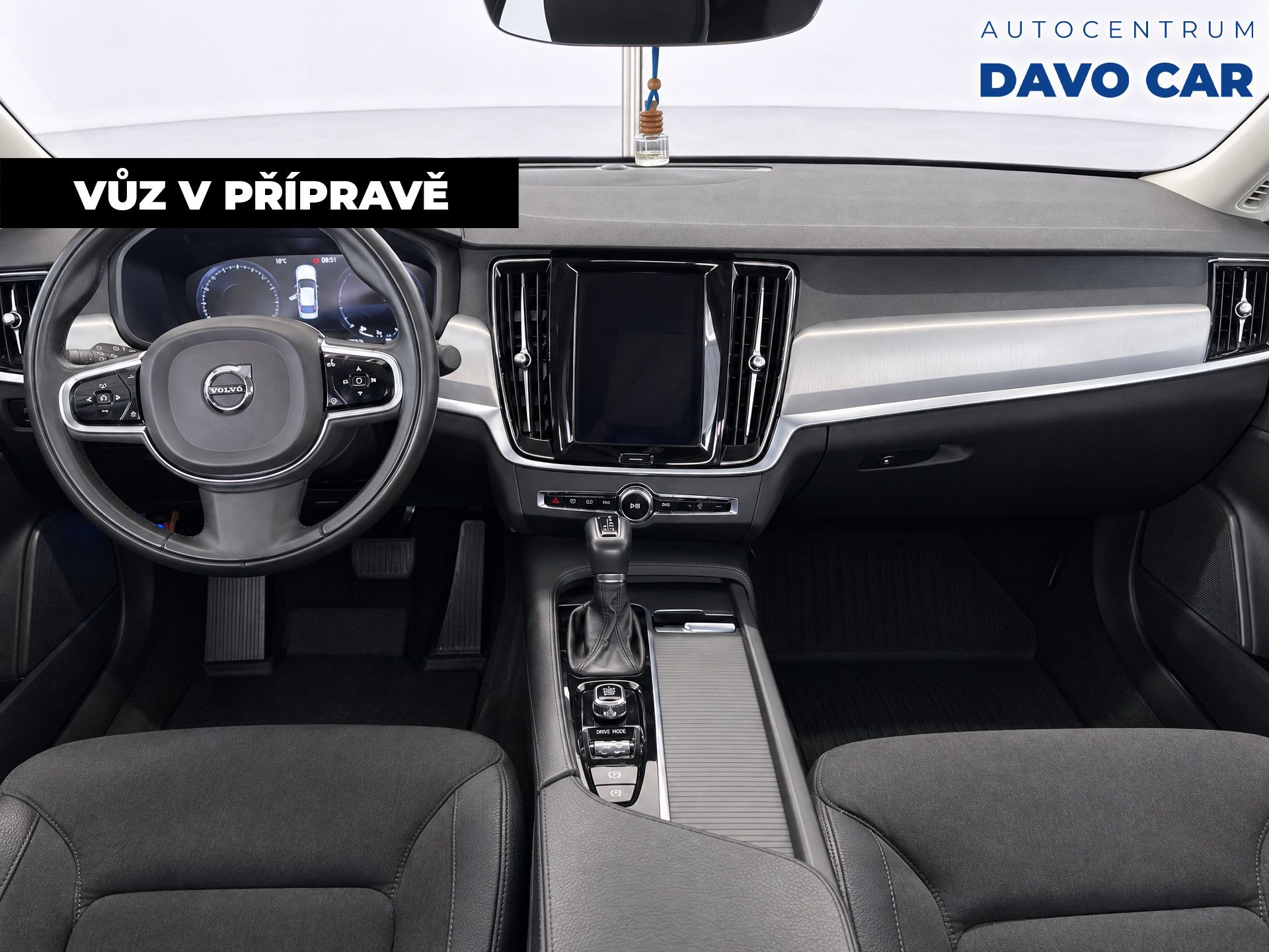 Volvo S90, 2,0 T4 Drive-Momentum Pro Auto - fotka 3