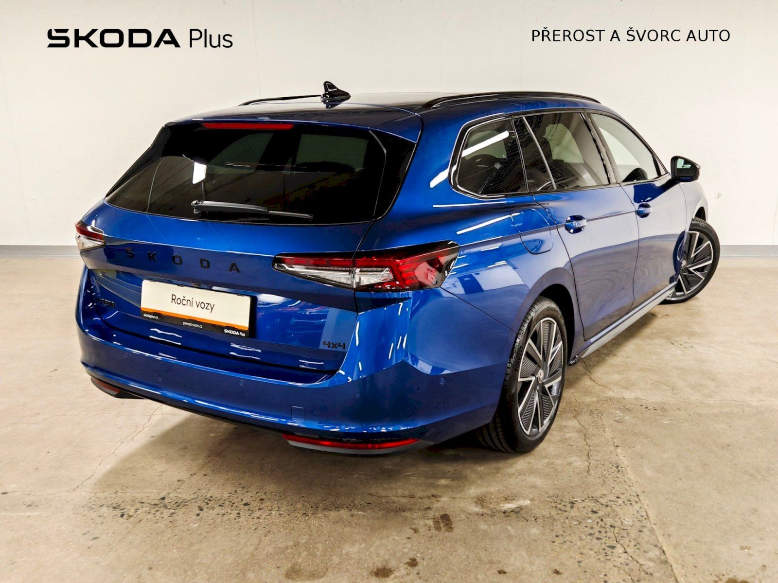 Škoda Superb, Combi 2.0 TSI 195 kW DSG 4x4 S - fotka 2