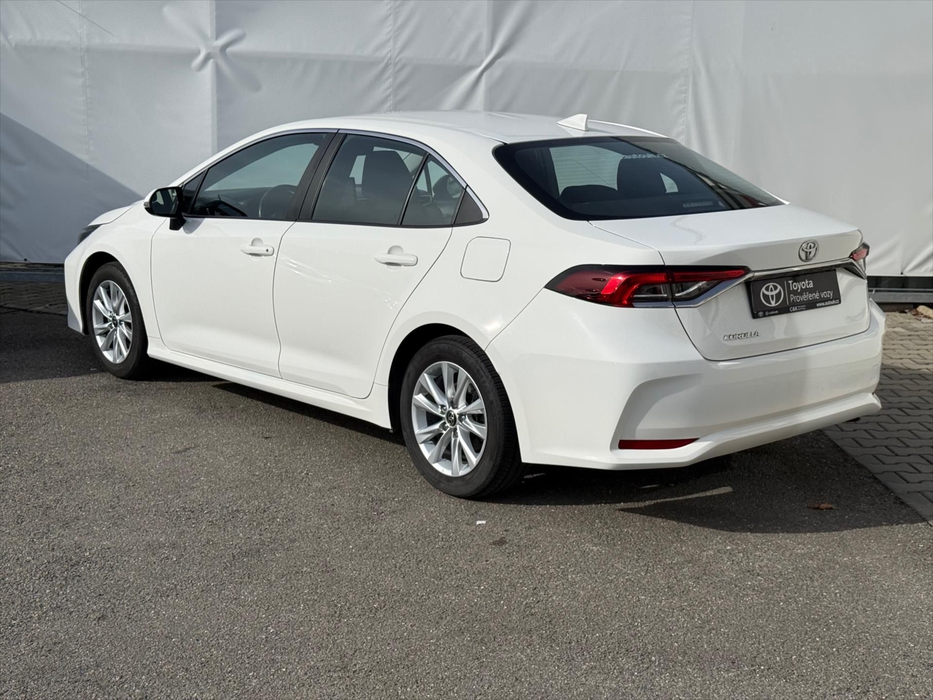 Toyota Corolla, 1,5 Comfort, Automat - fotka 6