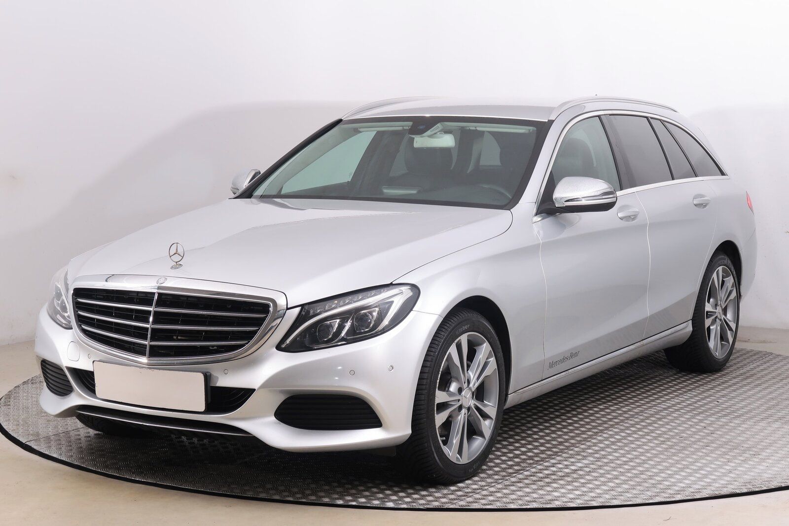 Mercedes-Benz Třídy C, 220 d, Automat - fotka 2