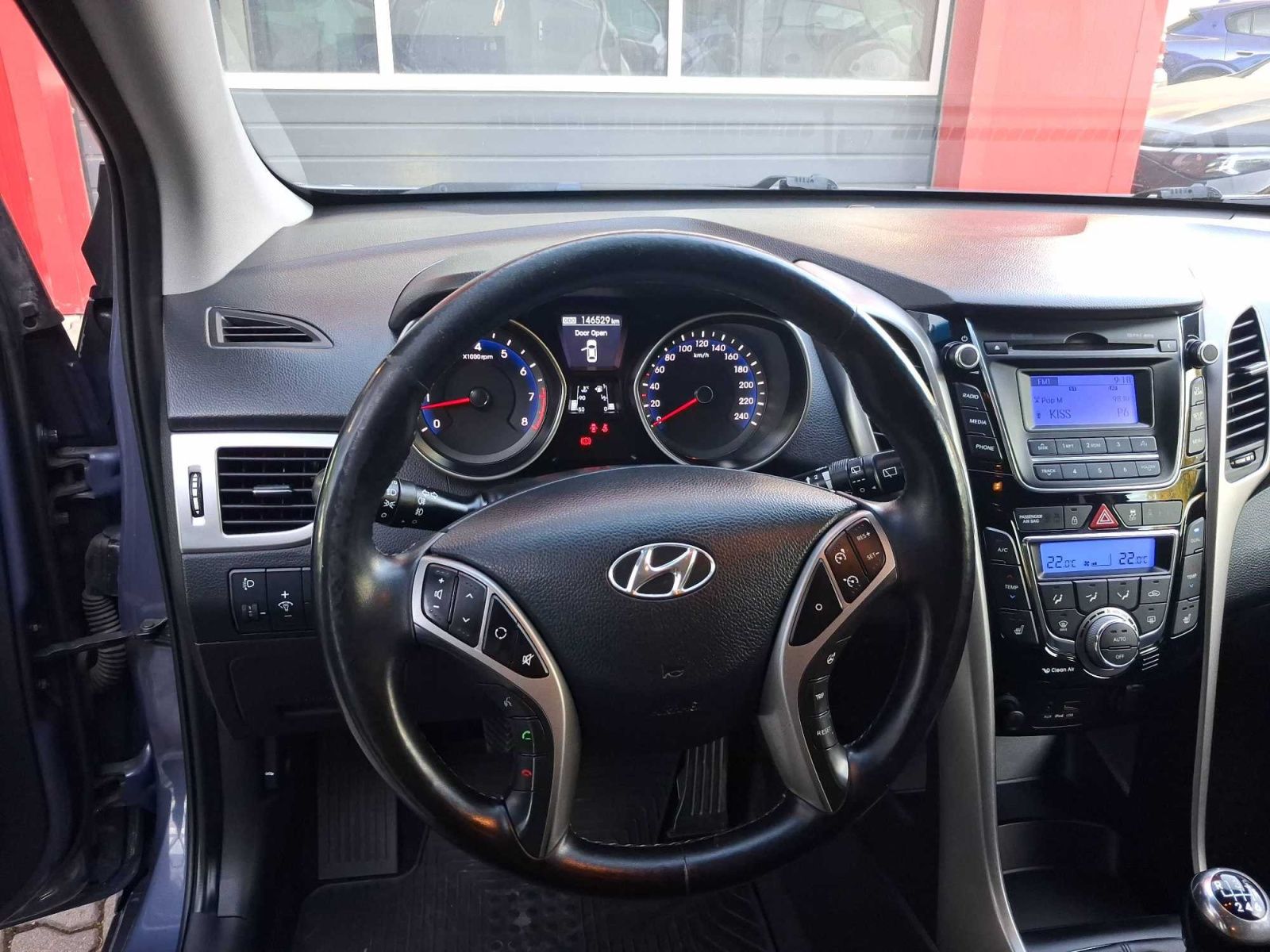 Hyundai i30, 1.6 GDI, Serv.kniha, Klima - fotka 3