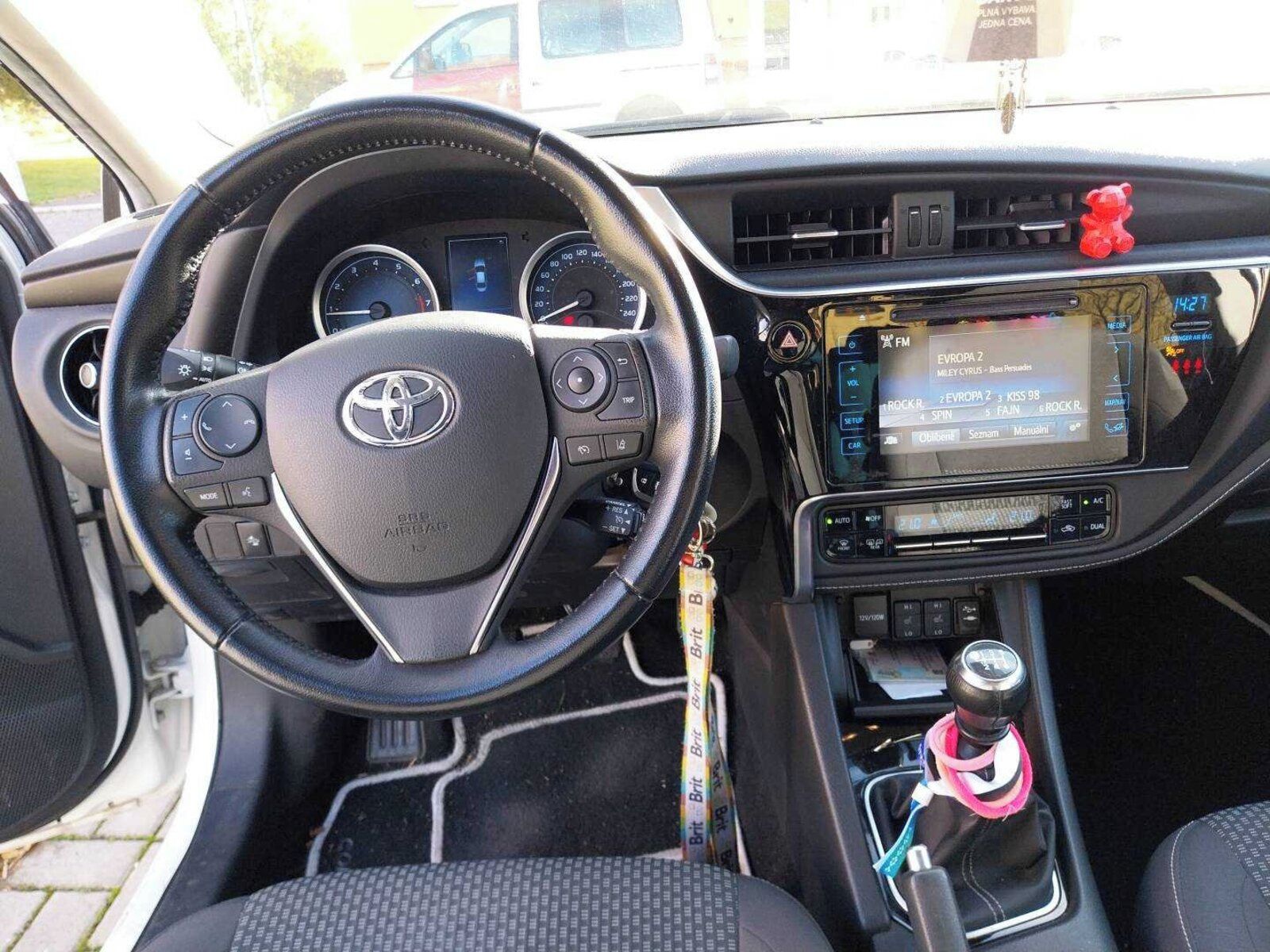 Toyota Corolla, 1.6 Valvematic - fotka 3