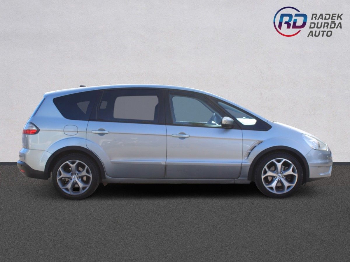 Ford S-MAX, 2,0 TDCi  TAŽNÉ - fotka 4