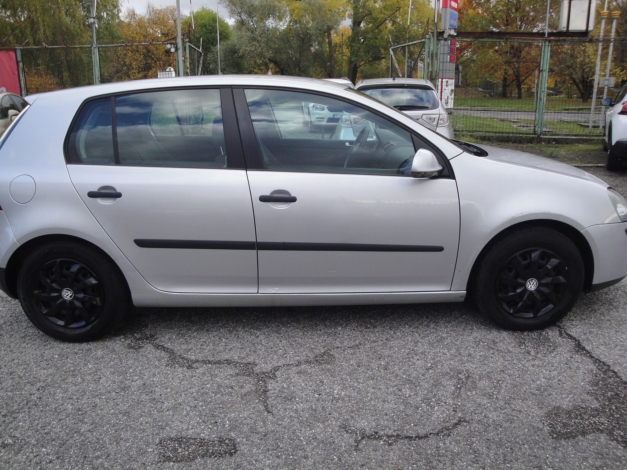 Volkswagen Golf, 1.6 FSI 85kw Vyh seda STK 2028 - fotka 4