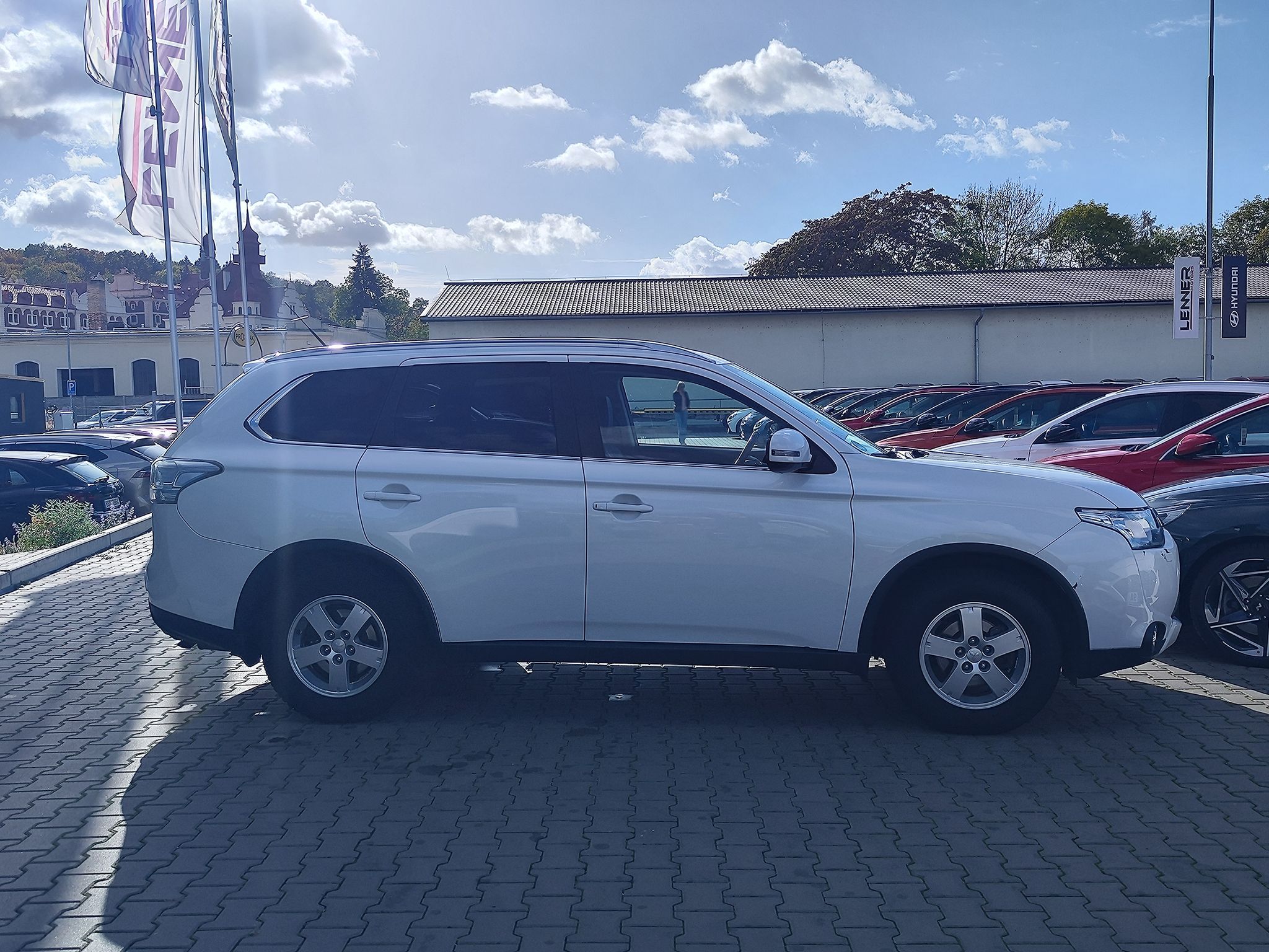 Mitsubishi Outlander, 2.2 DI-D/110kW 4x4,7 Míst - fotka 4