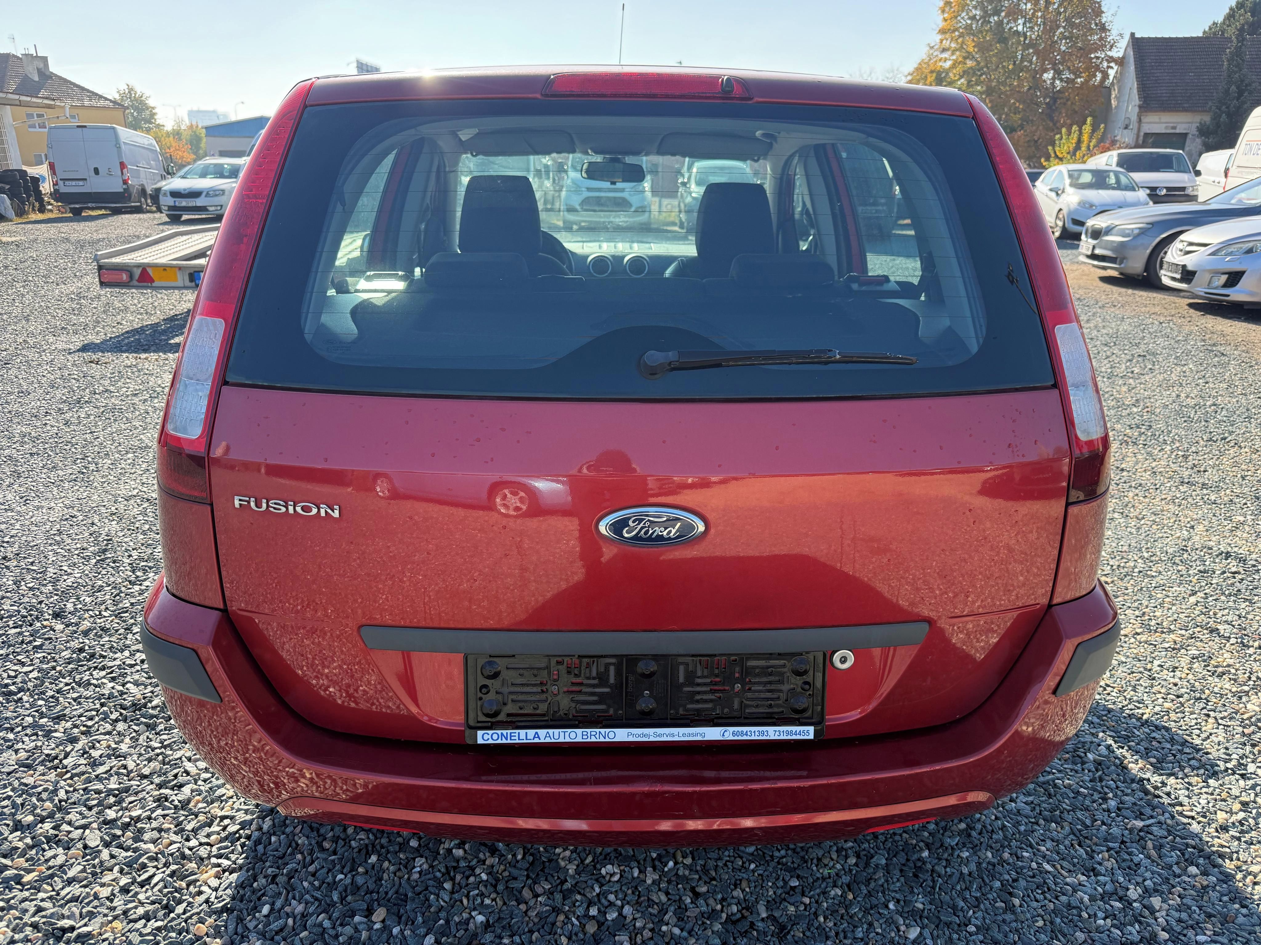 Ford Fusion, 1.6 i 74Kw Ambiente - fotka 4