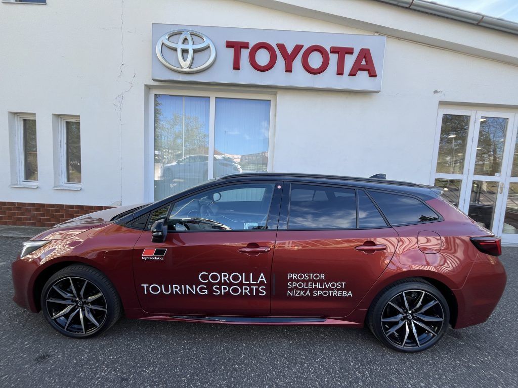 Toyota Corolla, 2.0L HEV GR SPORT - fotka 4