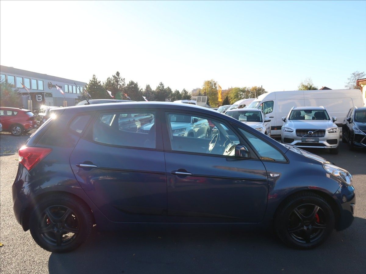 Hyundai ix20, 1,6 CVVT,92kW,1majČR,Serv.kn. - fotka 6