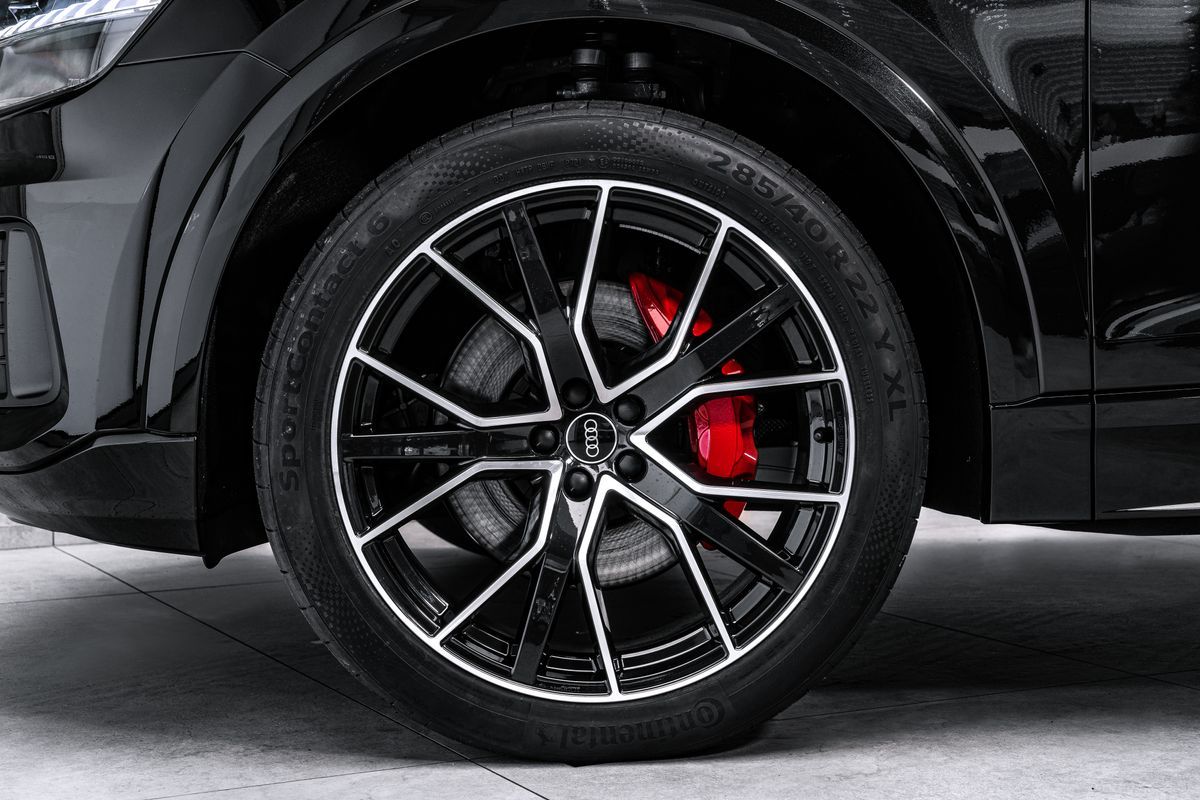Audi Q8, 50TDI S-line Matrix Vzduch - fotka 3