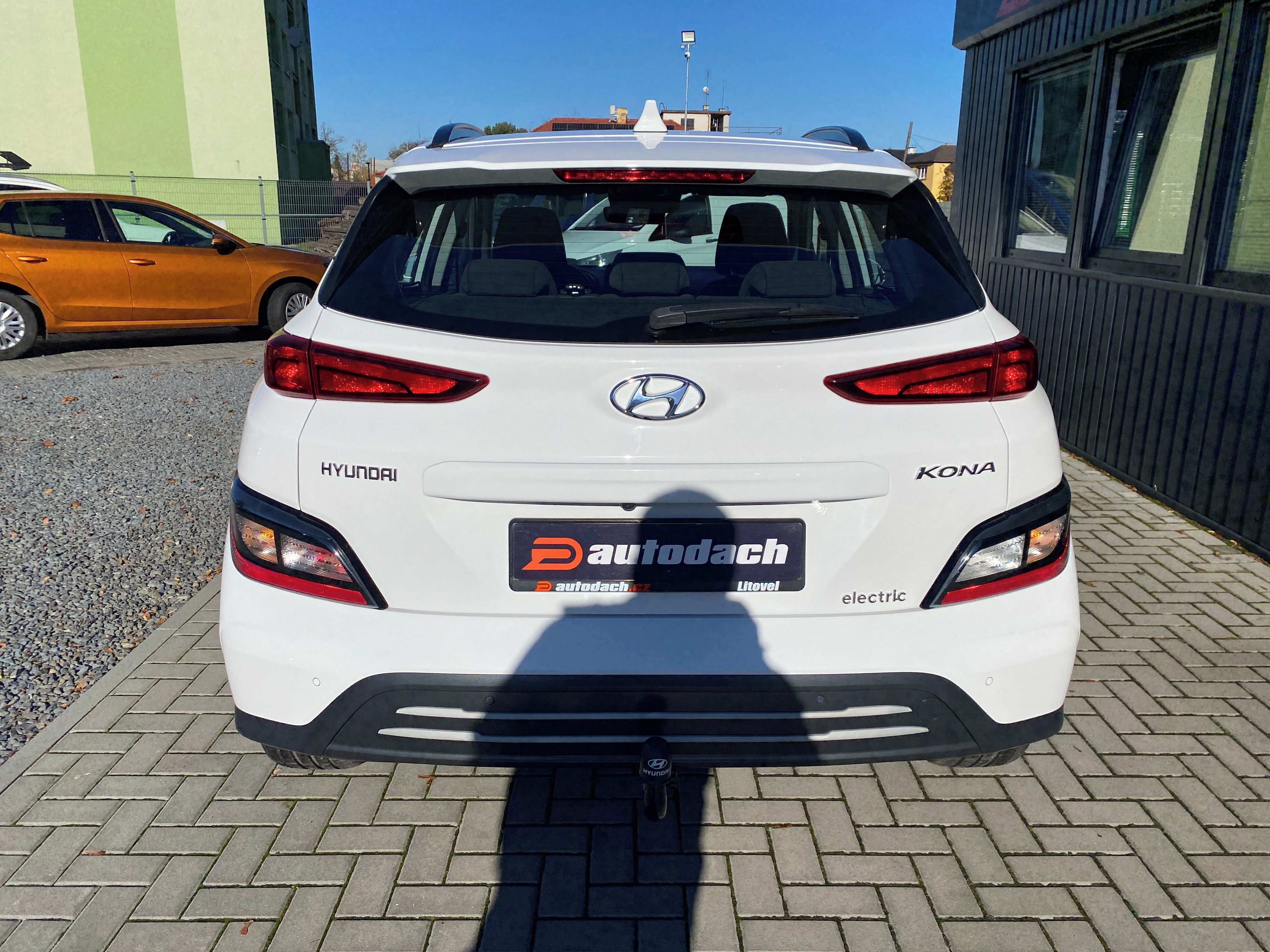 Hyundai Kona, EV 100KW - 1xMAJ - DPH - TOP - fotka 4