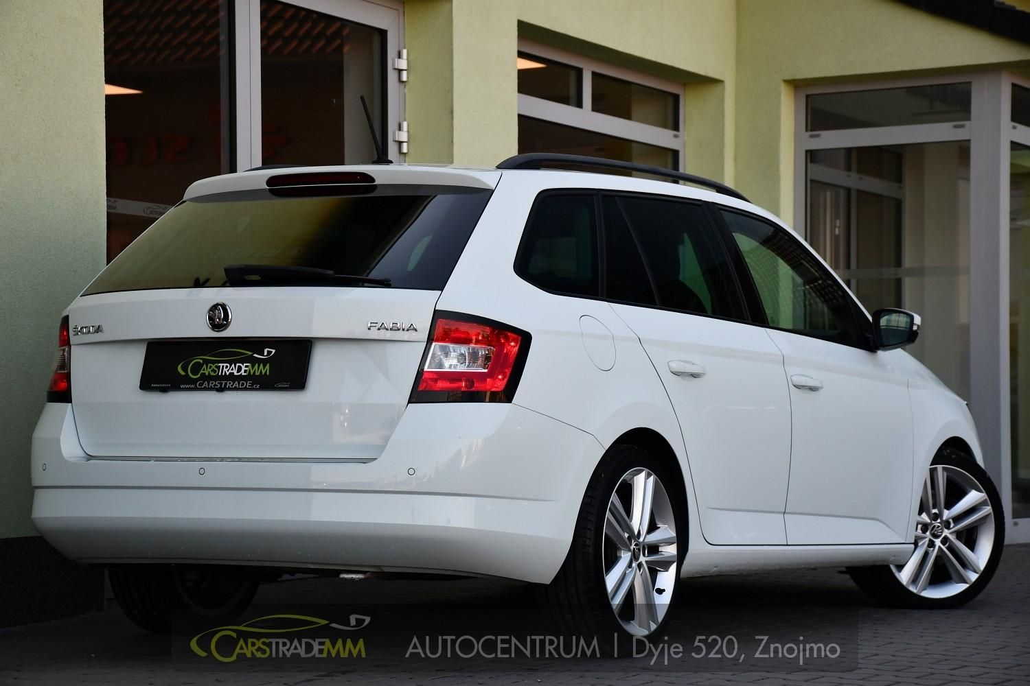 Škoda Fabia, 1,2TSi DSG 2xALU 61tKM STYLE - fotka 6