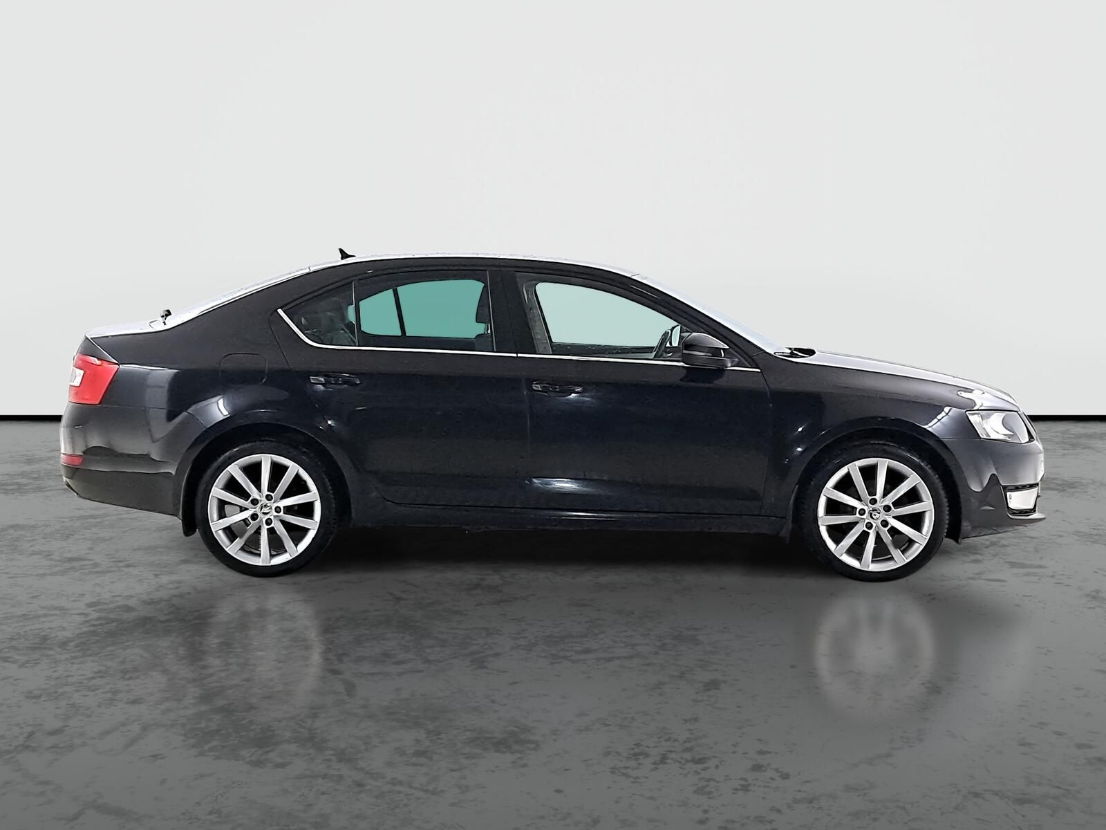 Škoda Octavia, 2.0 TDI, Serv.kniha - fotka 6