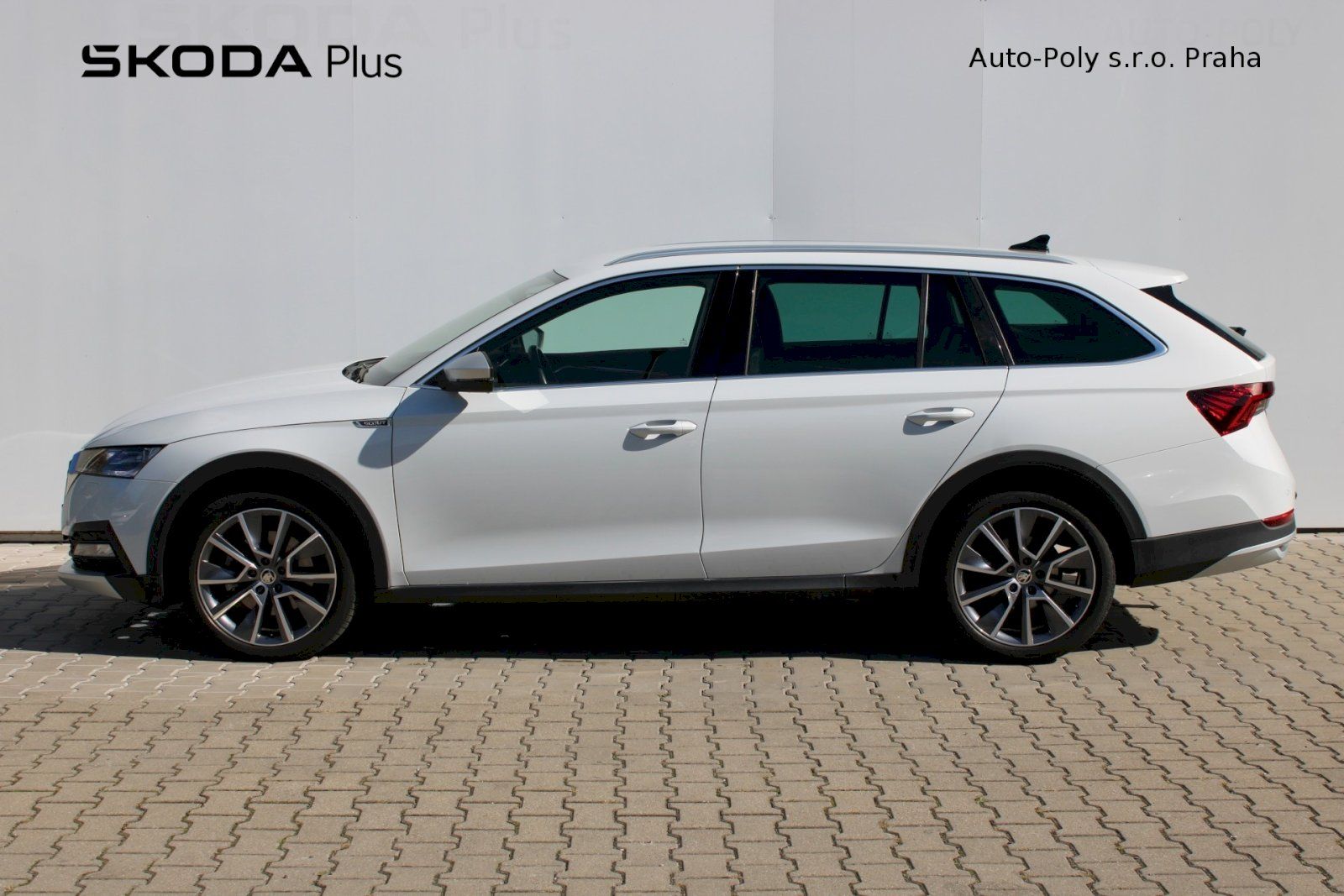 Škoda Octavia, 2.0 TDI 147 kW Scout - fotka 2