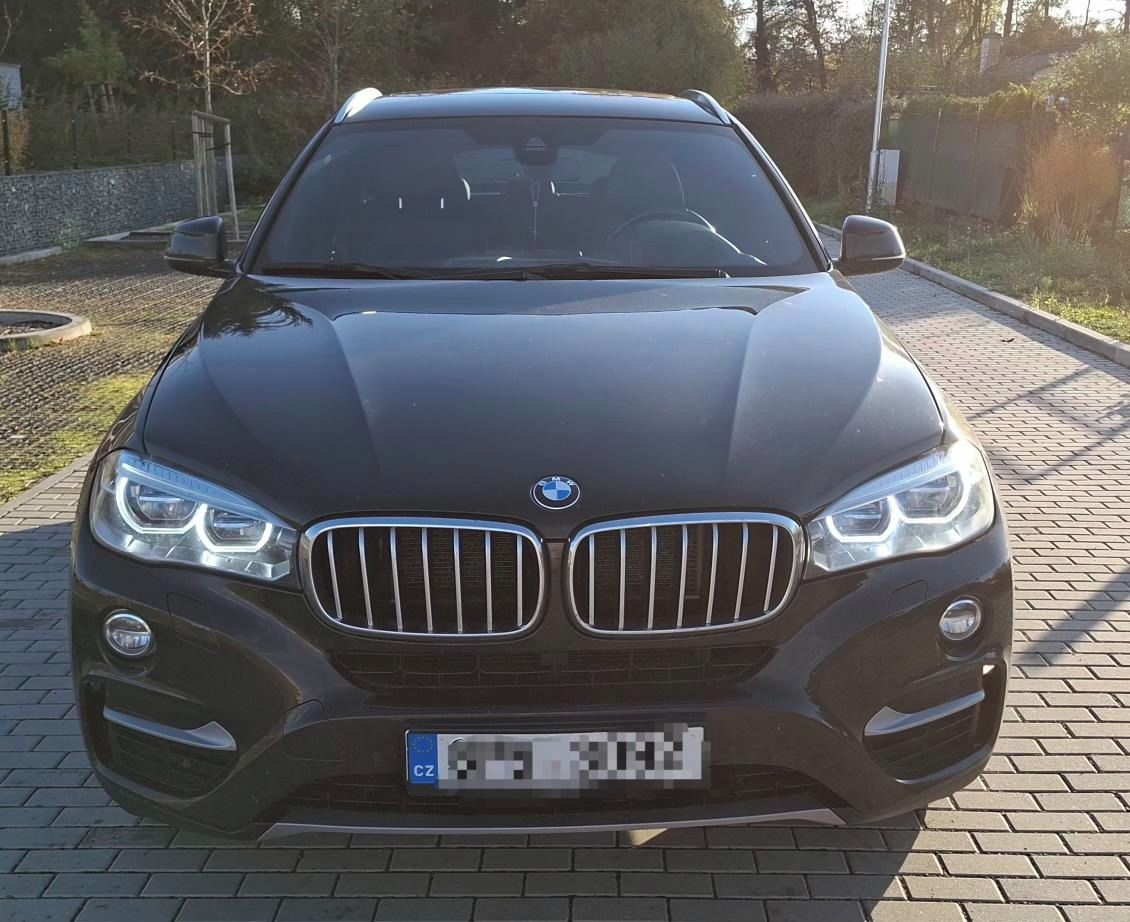 BMW X6, 40d X Drive - servisováno