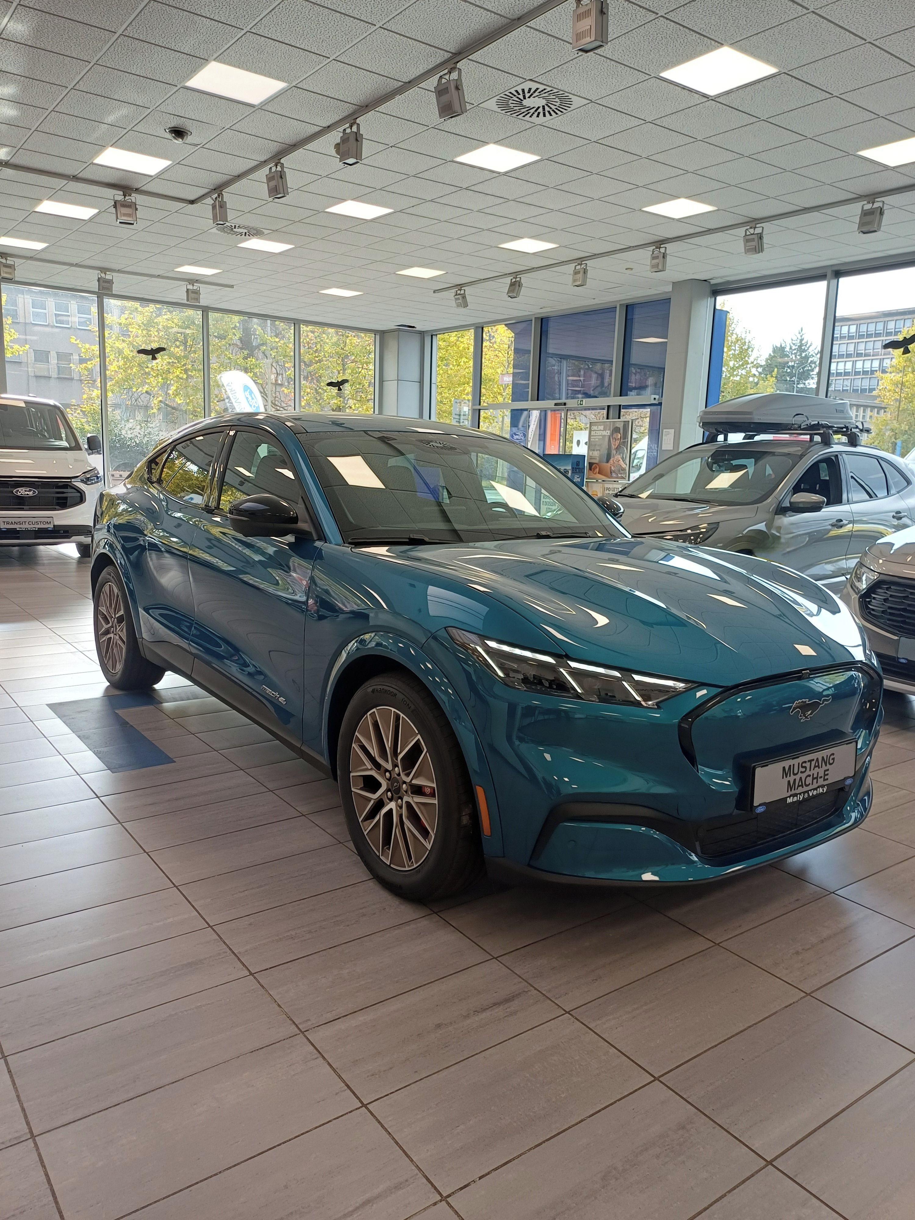 Ford Mustang Mach-E, Premium 88kWh prodl.dojezd AWD