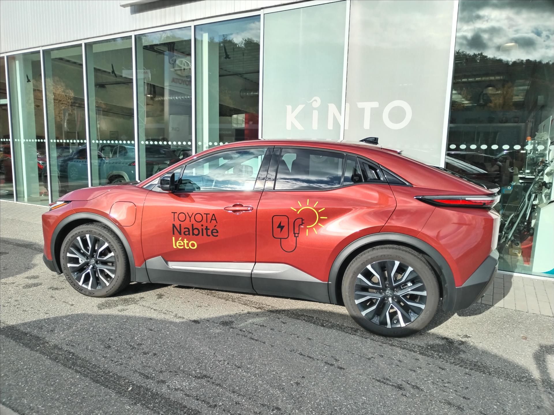 Toyota C-HR, BEV 77 kWh  STYLE DYNAMIC - fotka 3