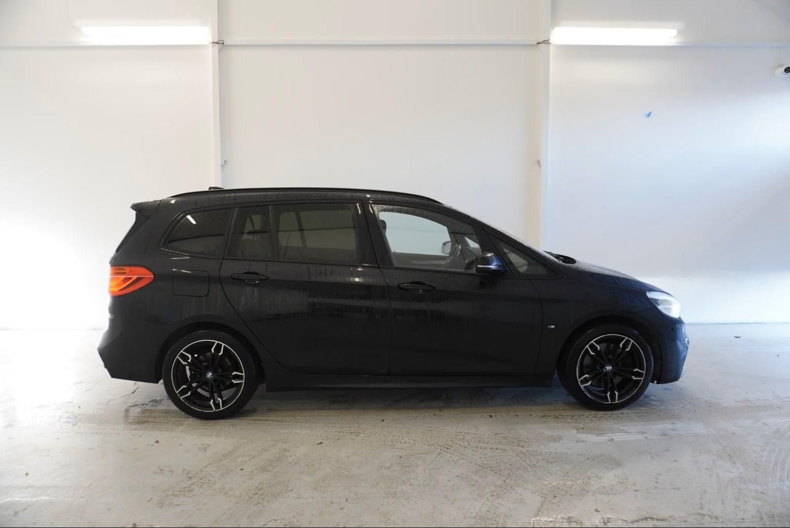 BMW Řada 2, 220D GRAND TOURER XDRIVE AUT. - fotka 4