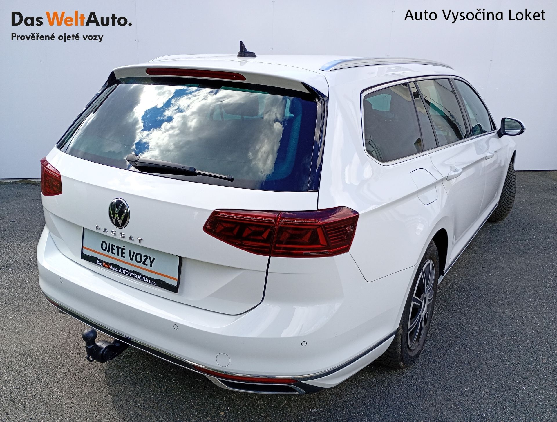 Volkswagen Passat, 2.0 TDI DSG Elegance tažné MAT - fotka 2