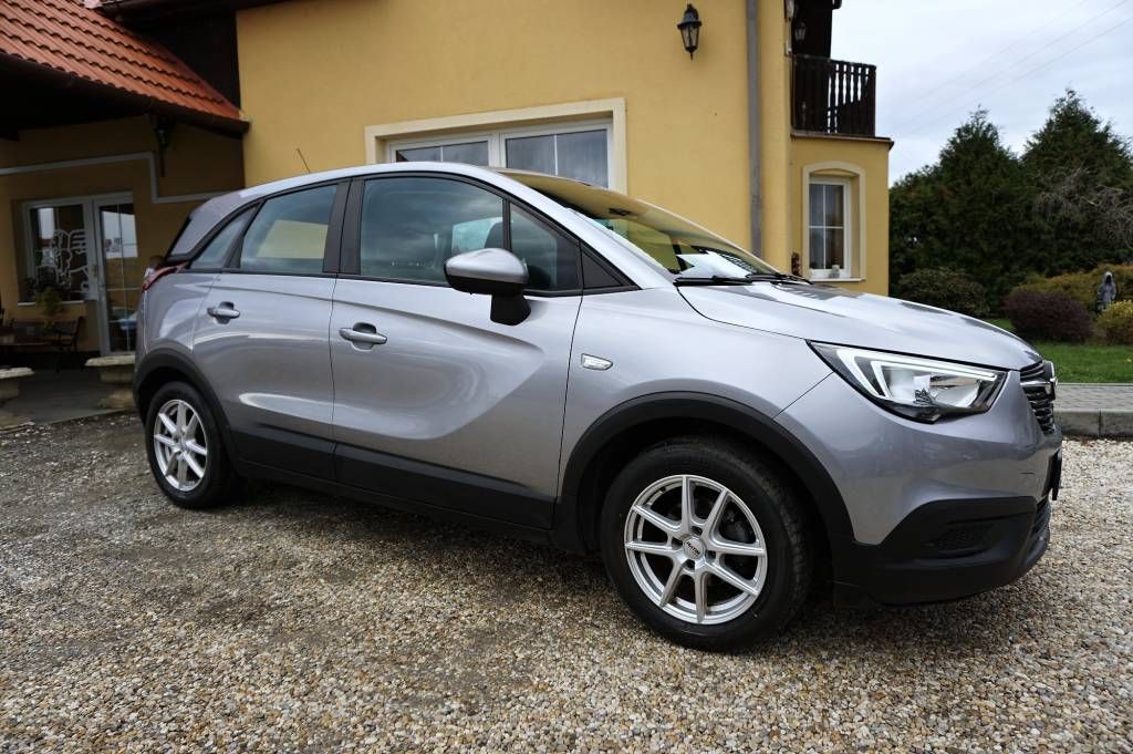 Opel Crossland X, 1,2i 61 kW - fotka 2