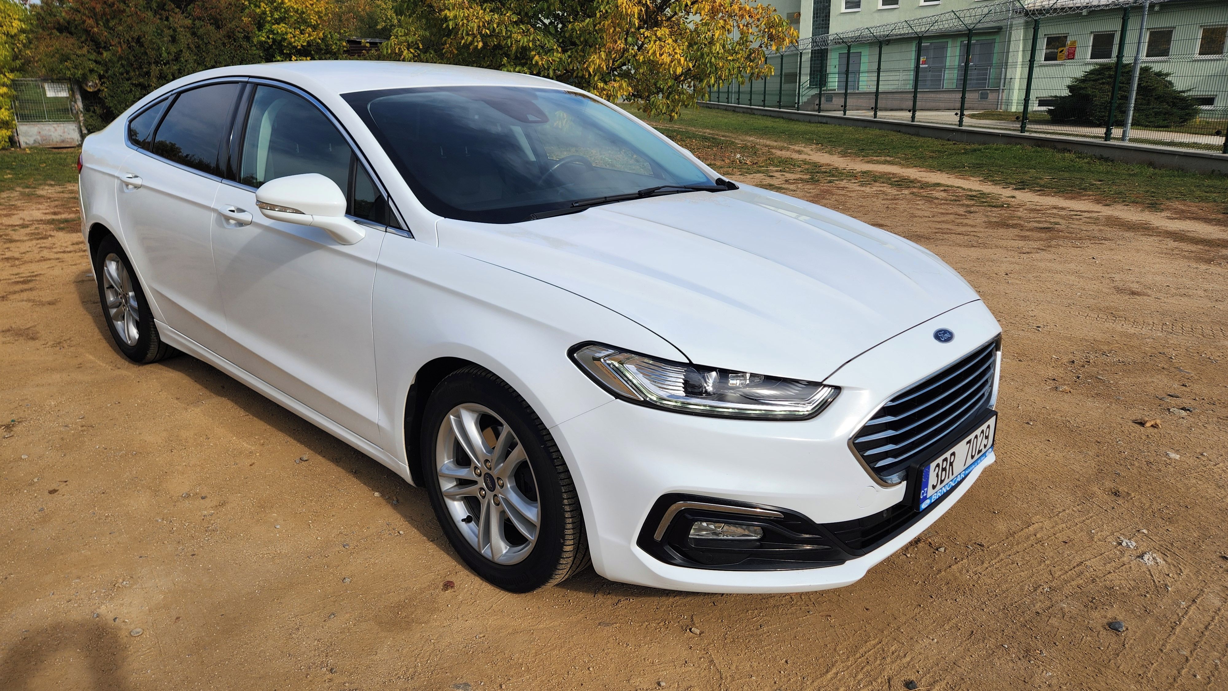 Ford Mondeo, 1.5 121 kw max výbava ČR - fotka 4