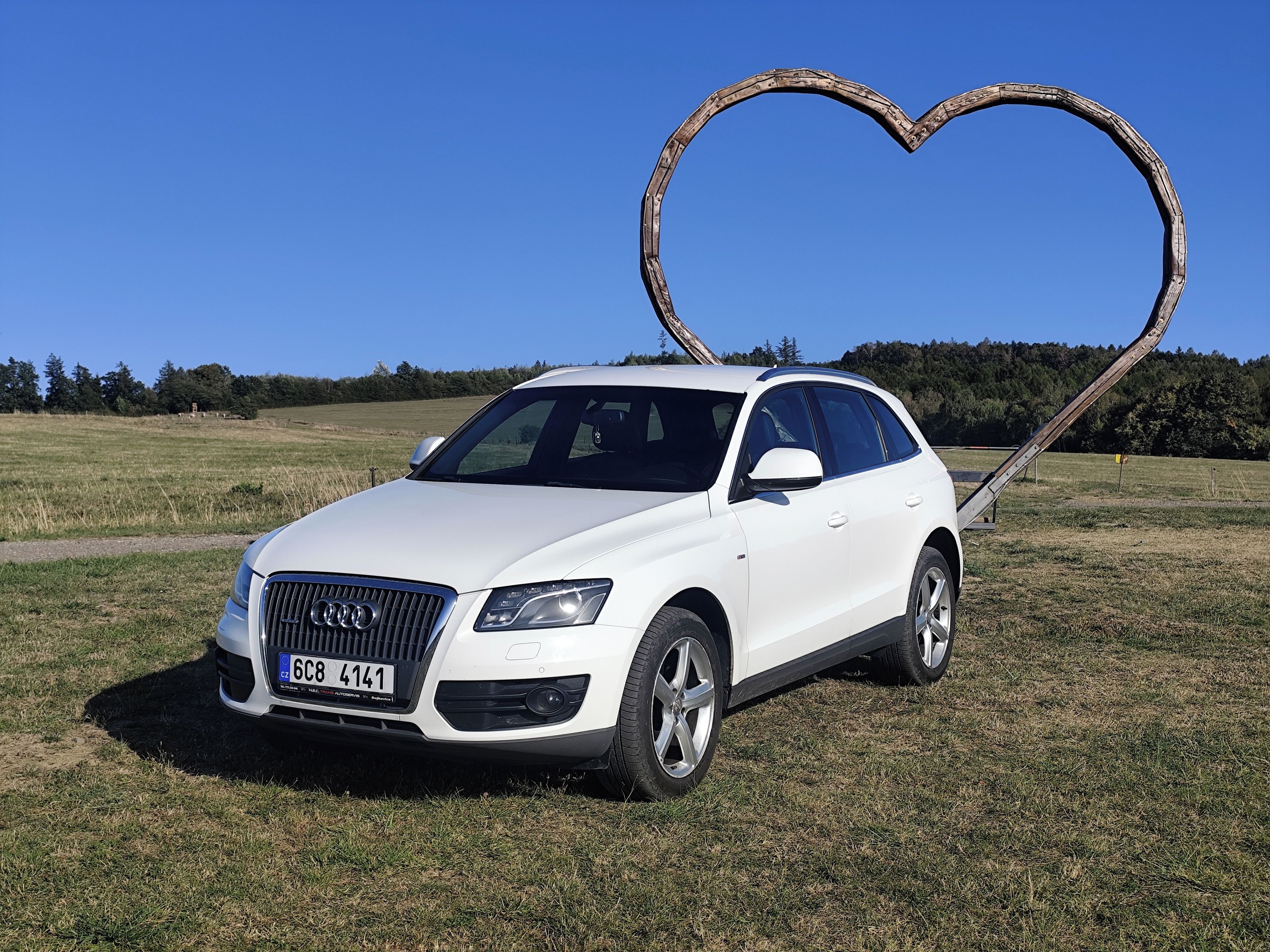 Audi Q5, 2.0 TFSI - fotka 2