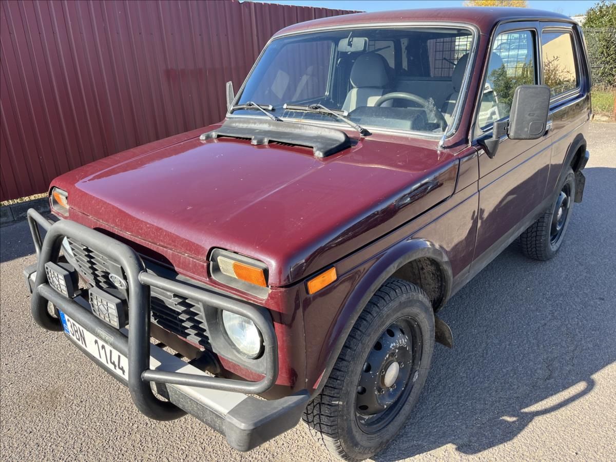 Lada Niva, 1,7 i PRAKTIK 2MÍSTA 4x4 TAŽNÉ