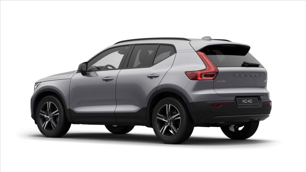Volvo XC40, 2,0 B3 Mild Hybrid  Plus - fotka 2