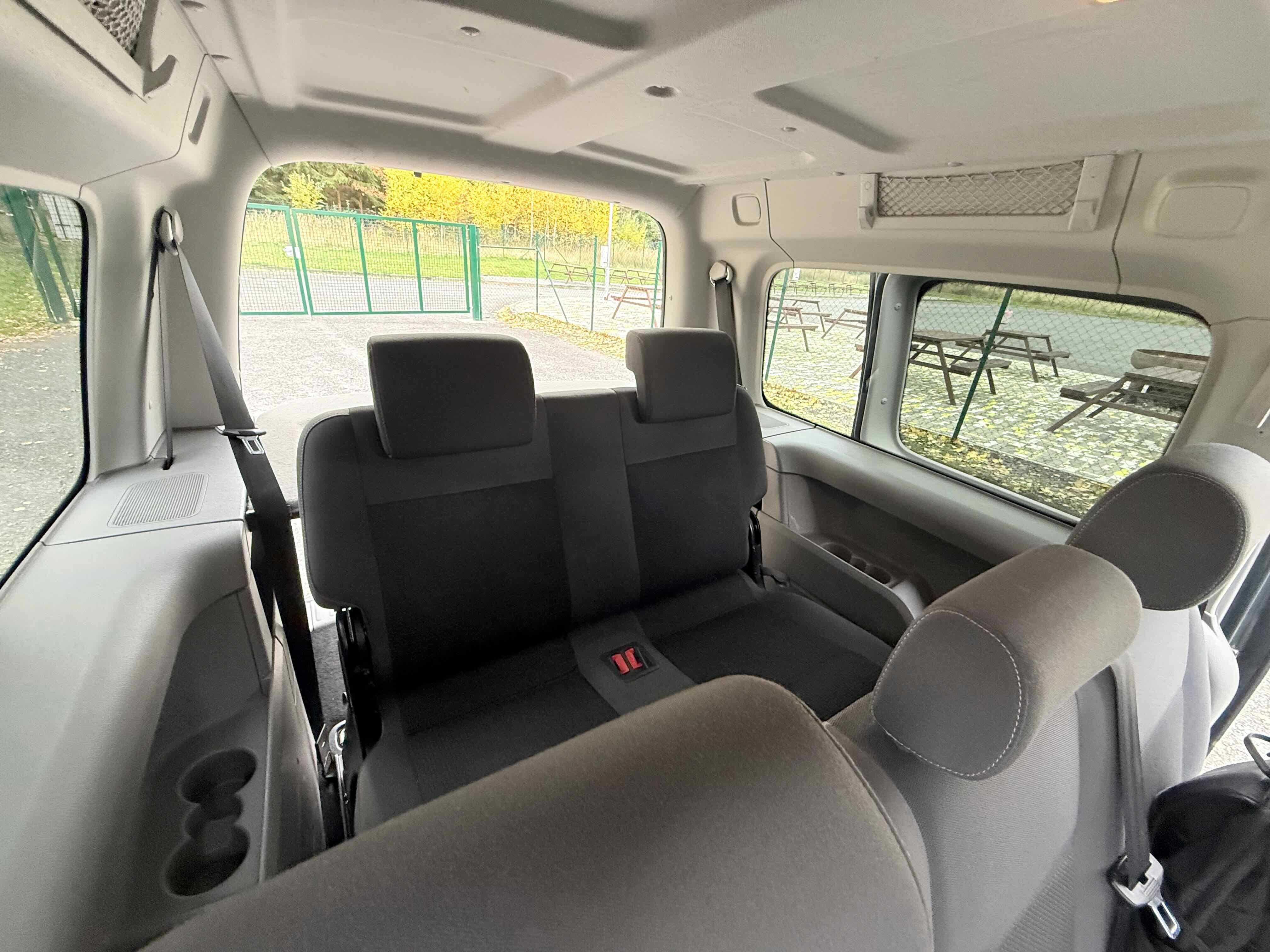 Volkswagen Caddy, VW Caddy, 7 míst, LONG, 103kW - fotka 4